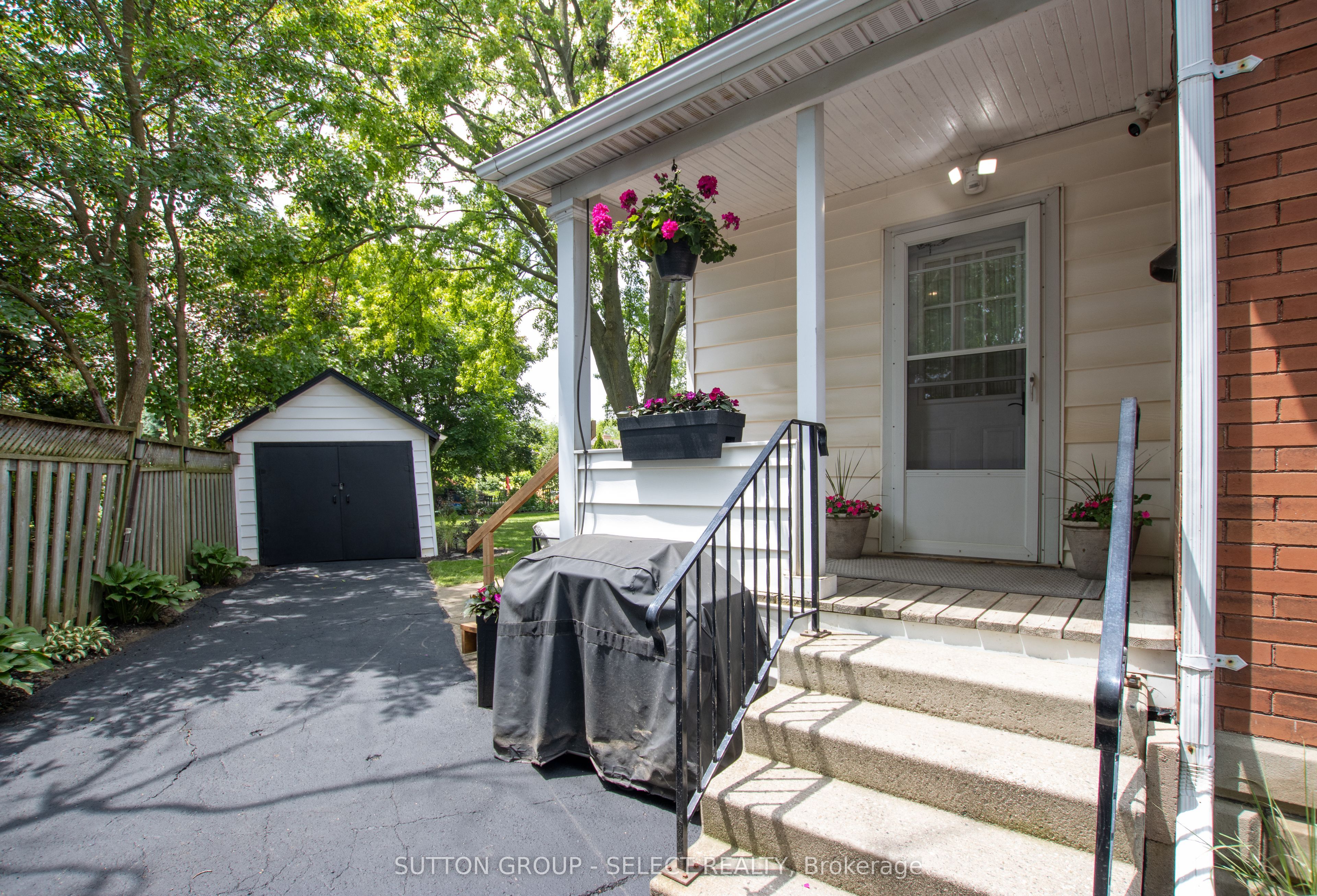 4273 Colonel Talbot Road N Property Photo 39