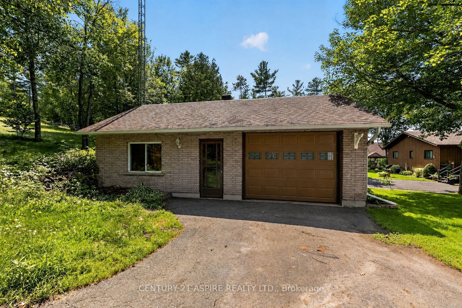 324 Rantz Road Property Photo 3