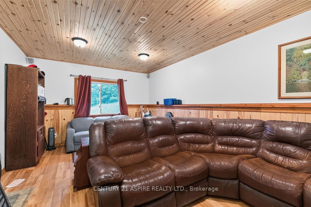 324 Rantz Road Property Photo 4