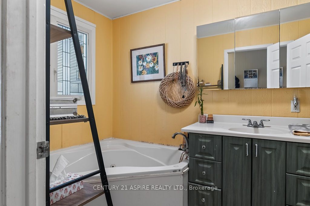 324 Rantz Road Property Photo 24