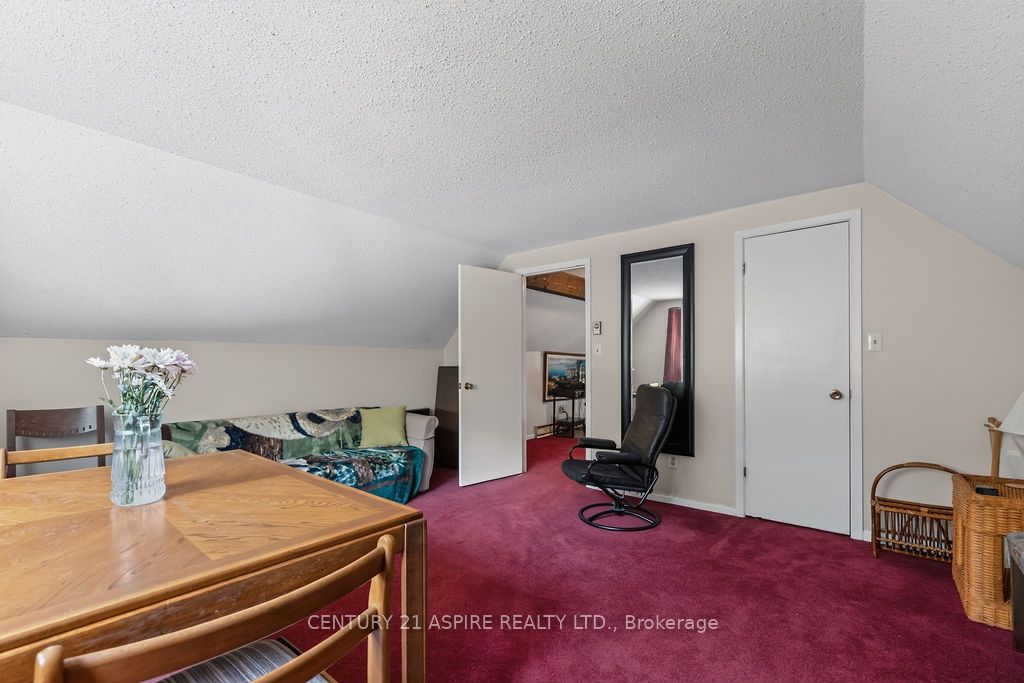 324 Rantz Road Property Photo 28