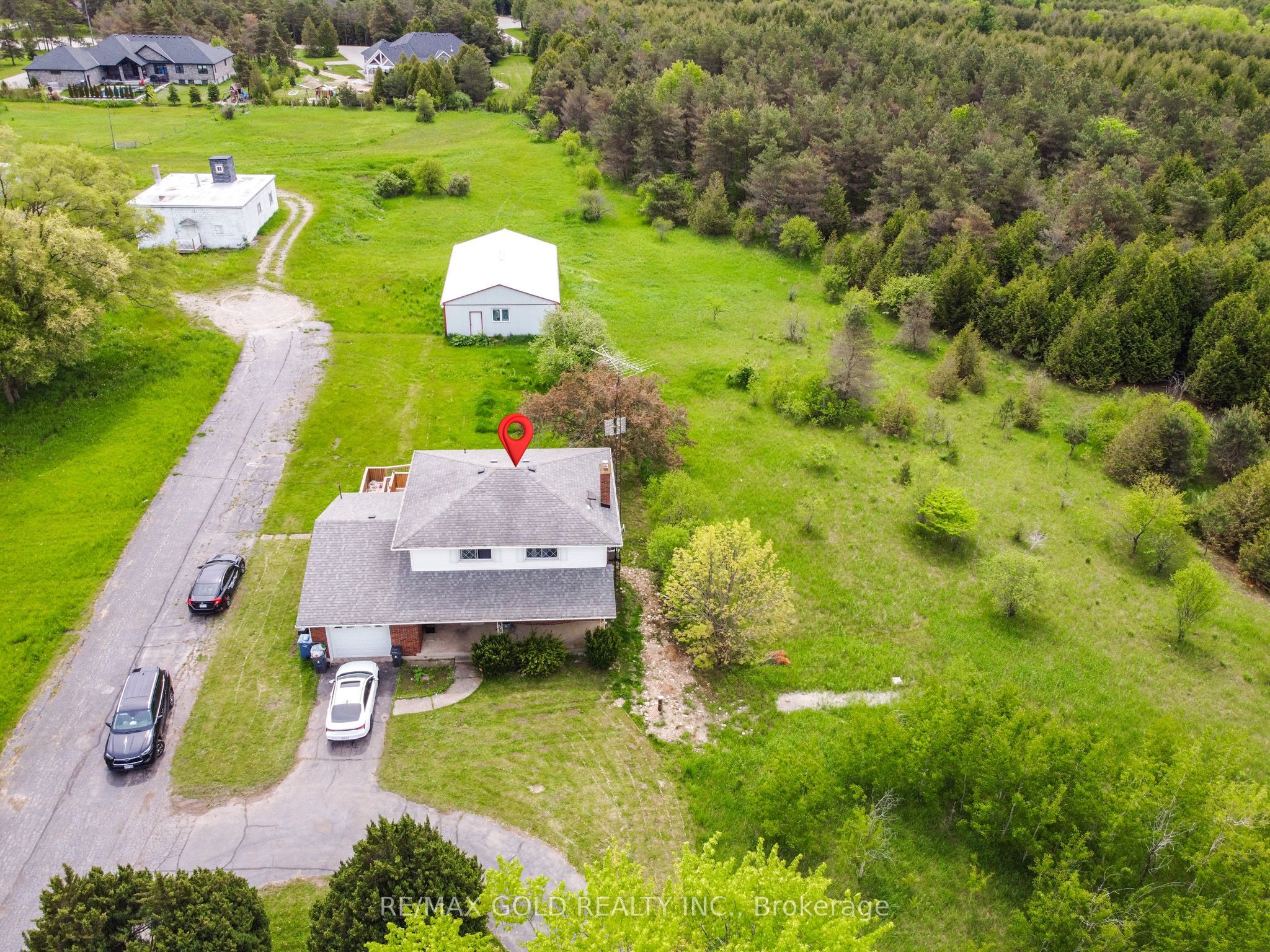 769 Stone Road E Property Photo 2