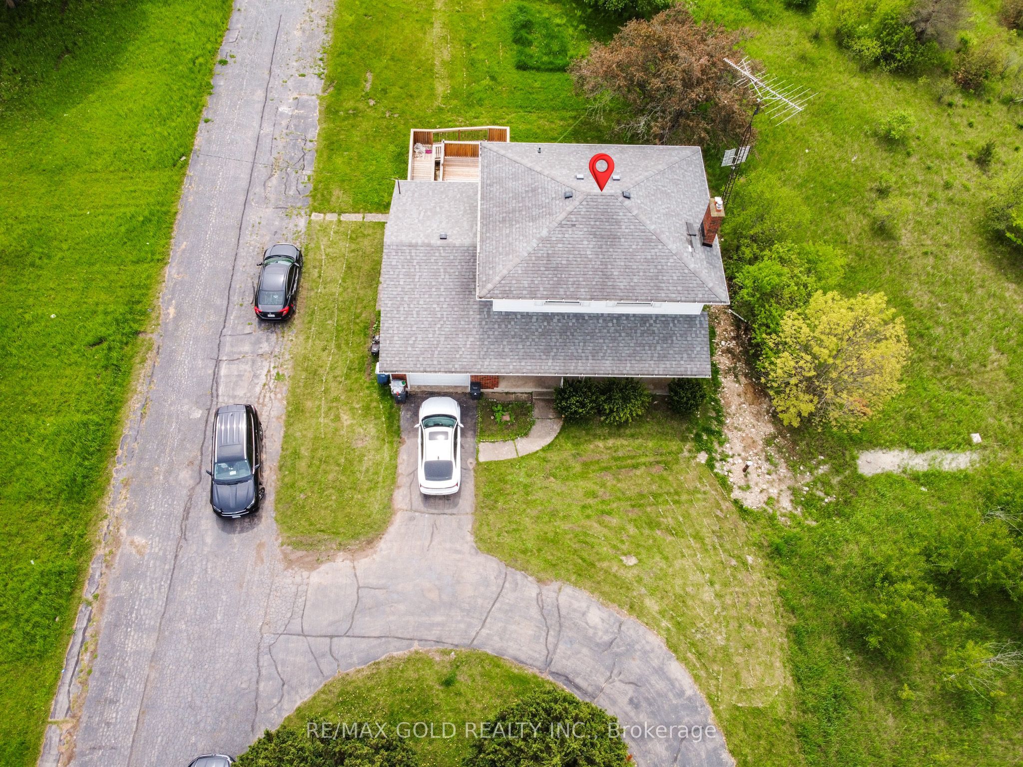 769 Stone Road E Property Photo 3