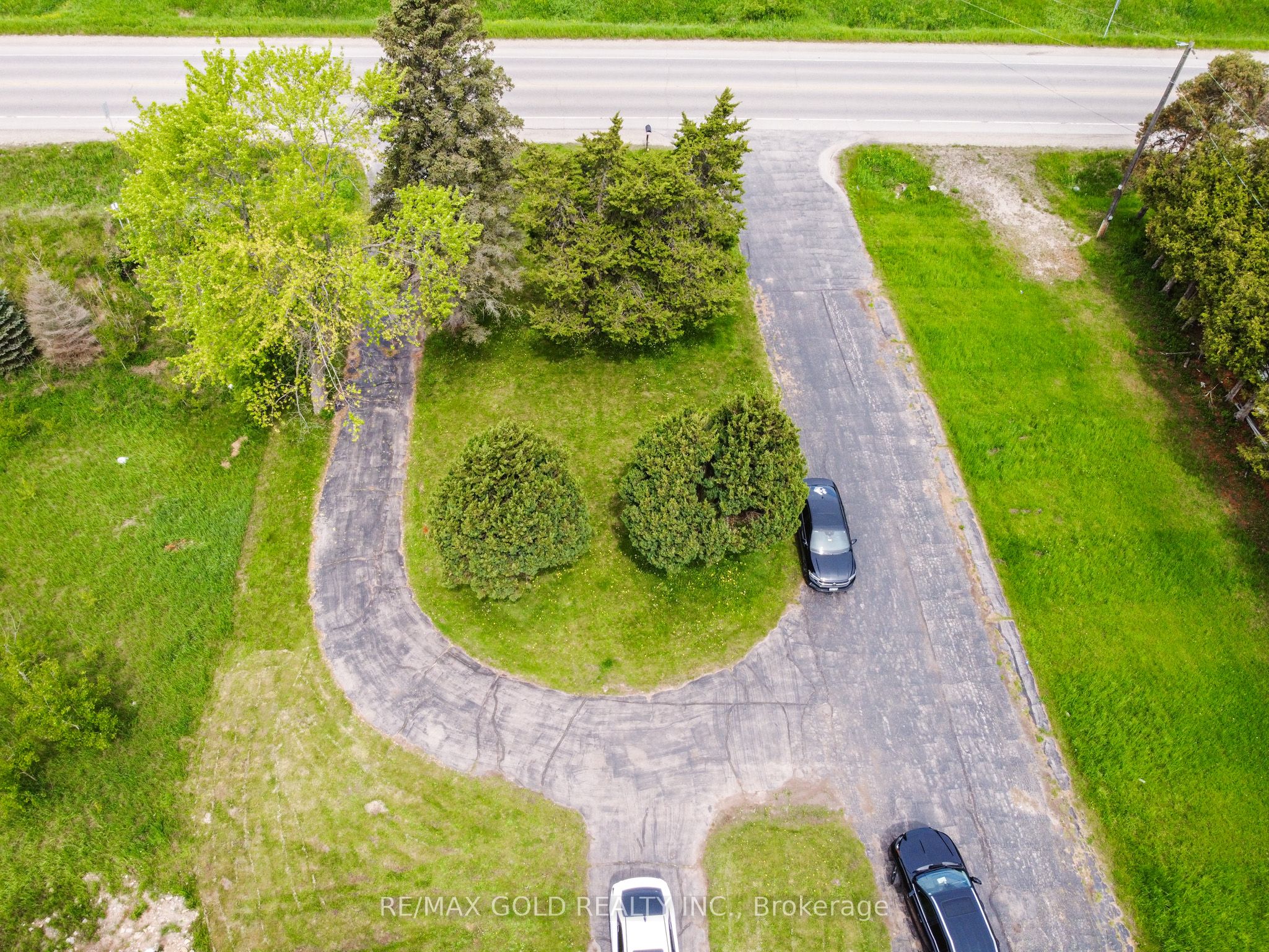 769 Stone Road E Property Photo 7