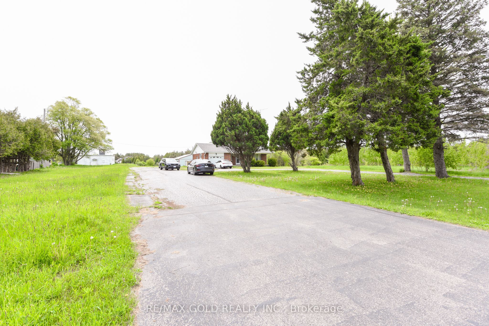 769 Stone Road E Property Photo 15