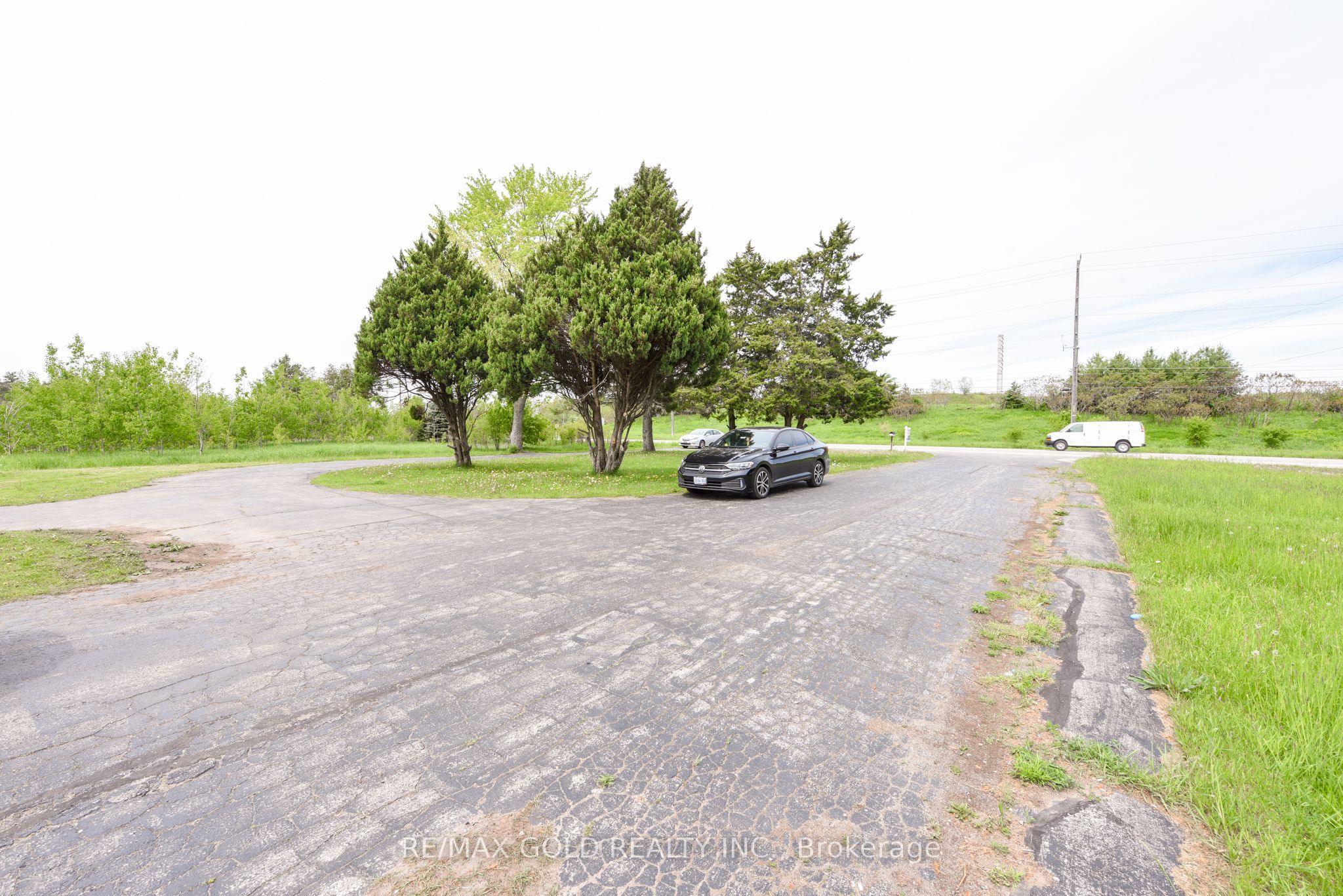769 Stone Road E Property Photo 18