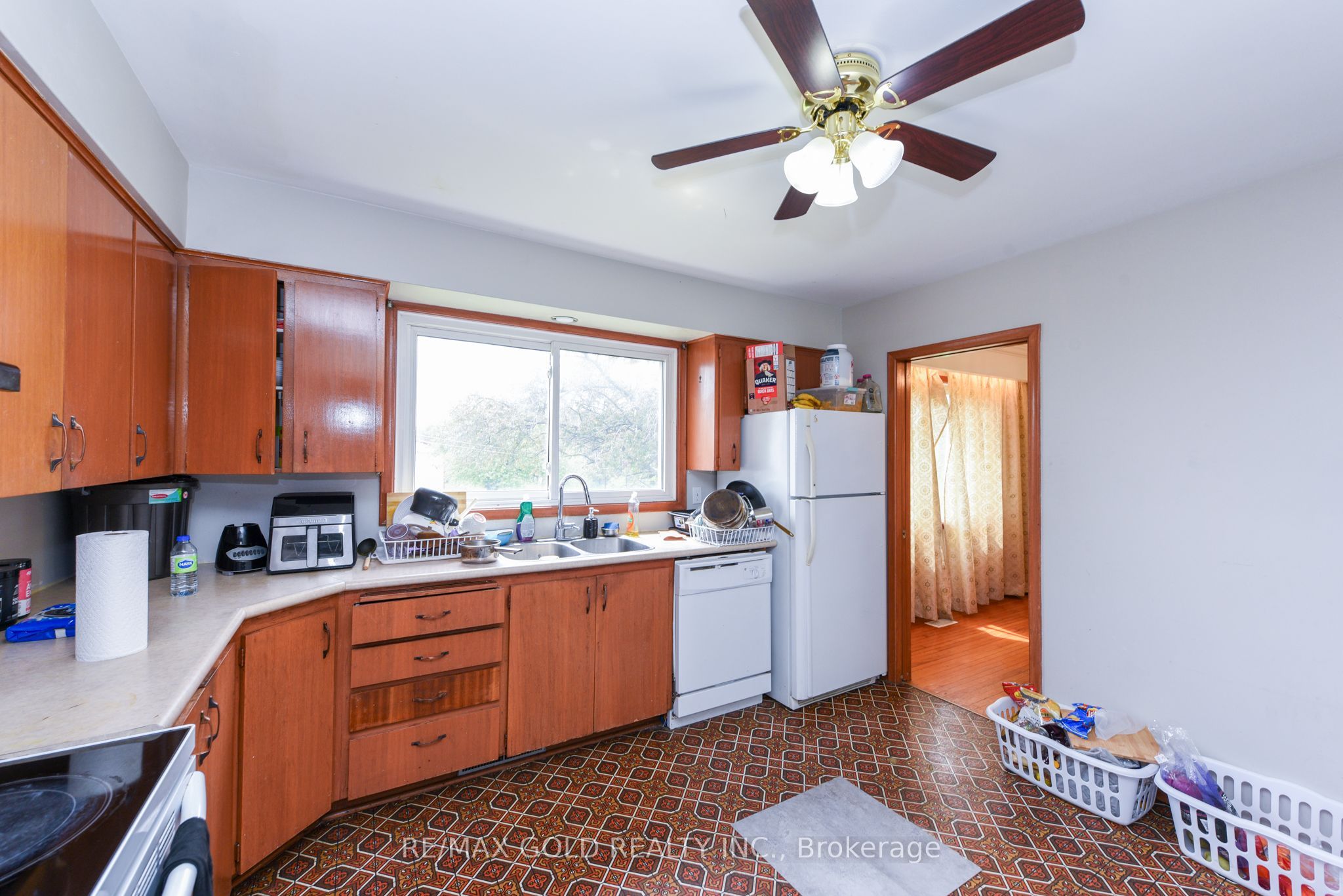 769 Stone Road E Property Photo 30