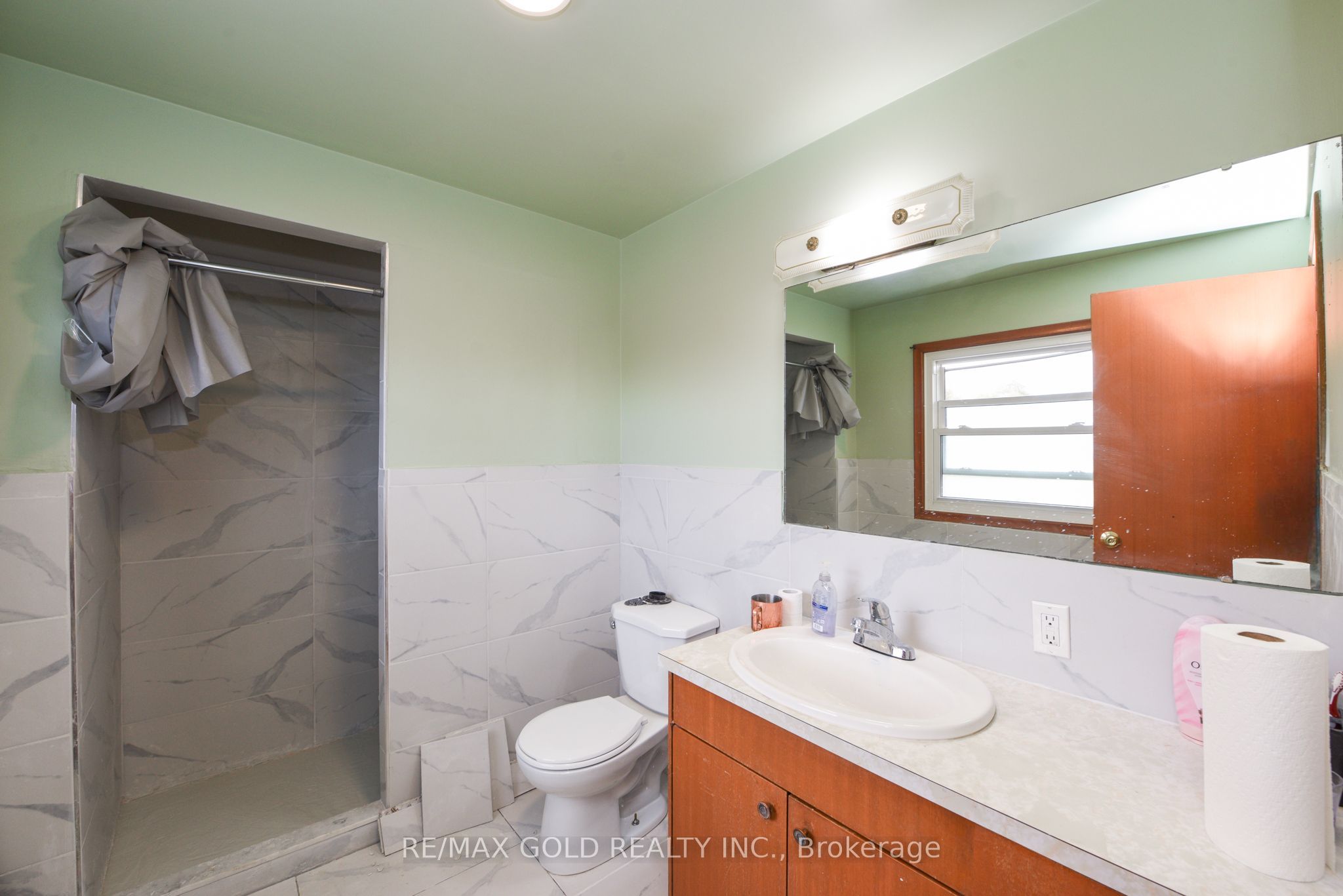 769 Stone Road E Property Photo 34