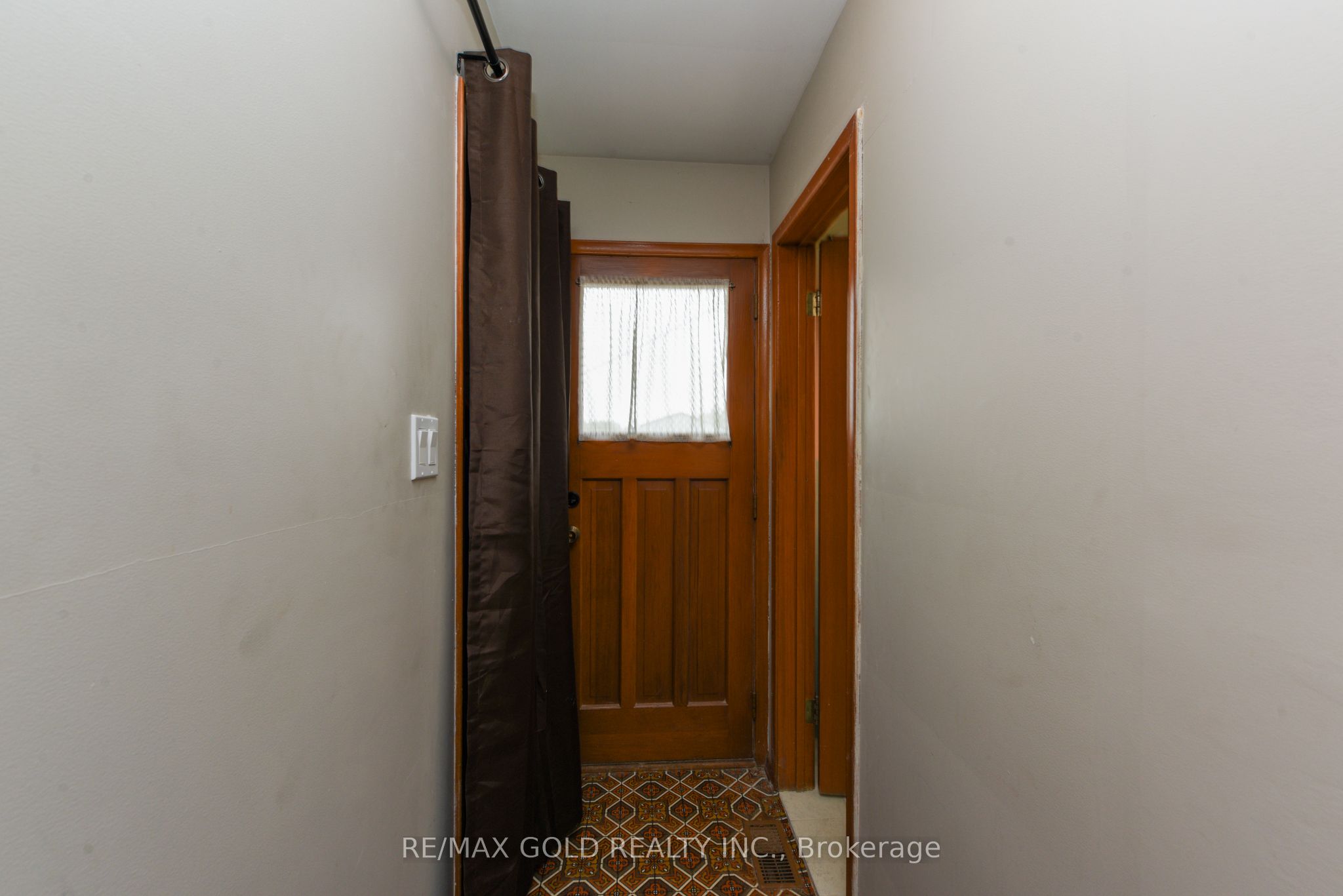 769 Stone Road E Property Photo 41