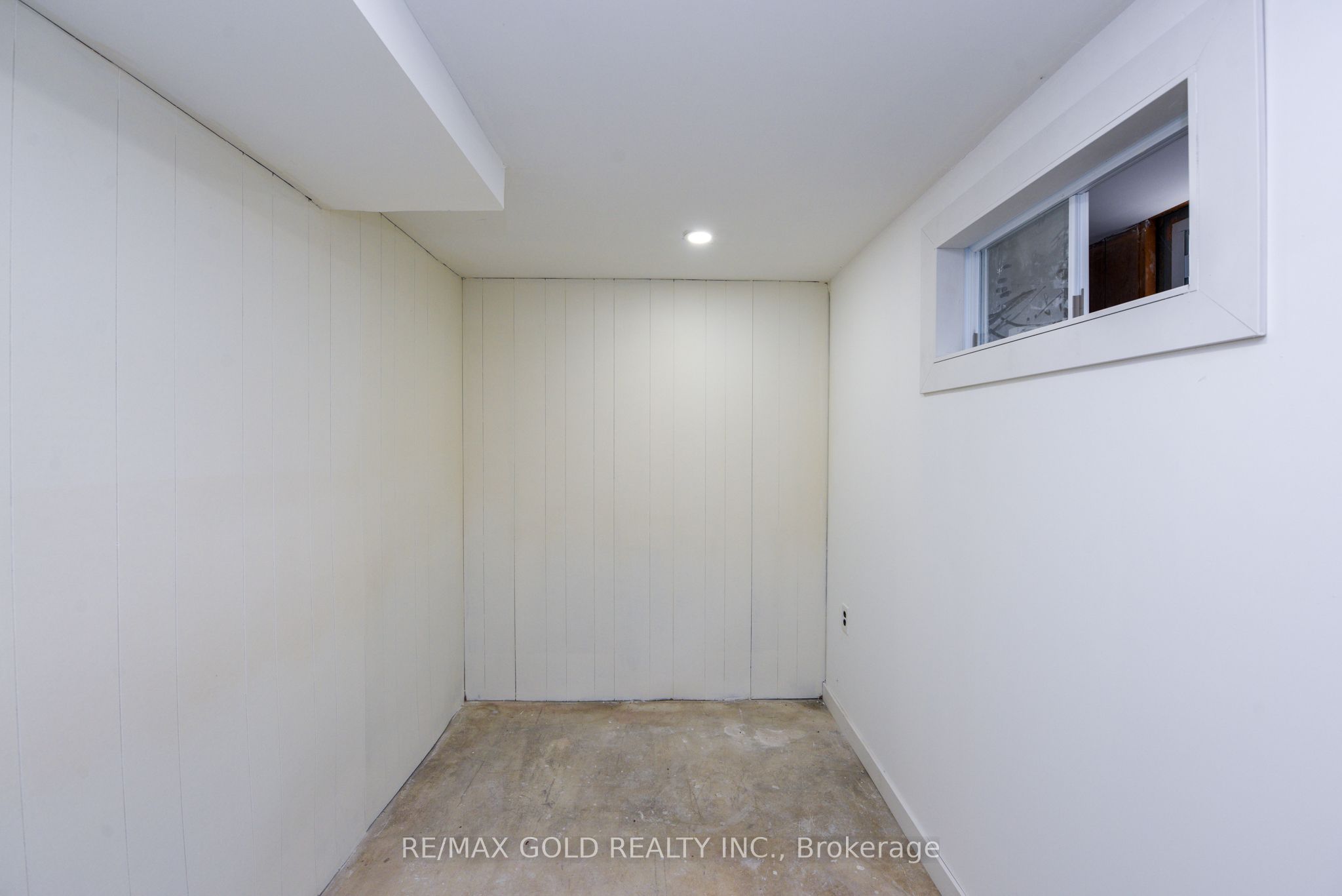 769 Stone Road E Property Photo 50