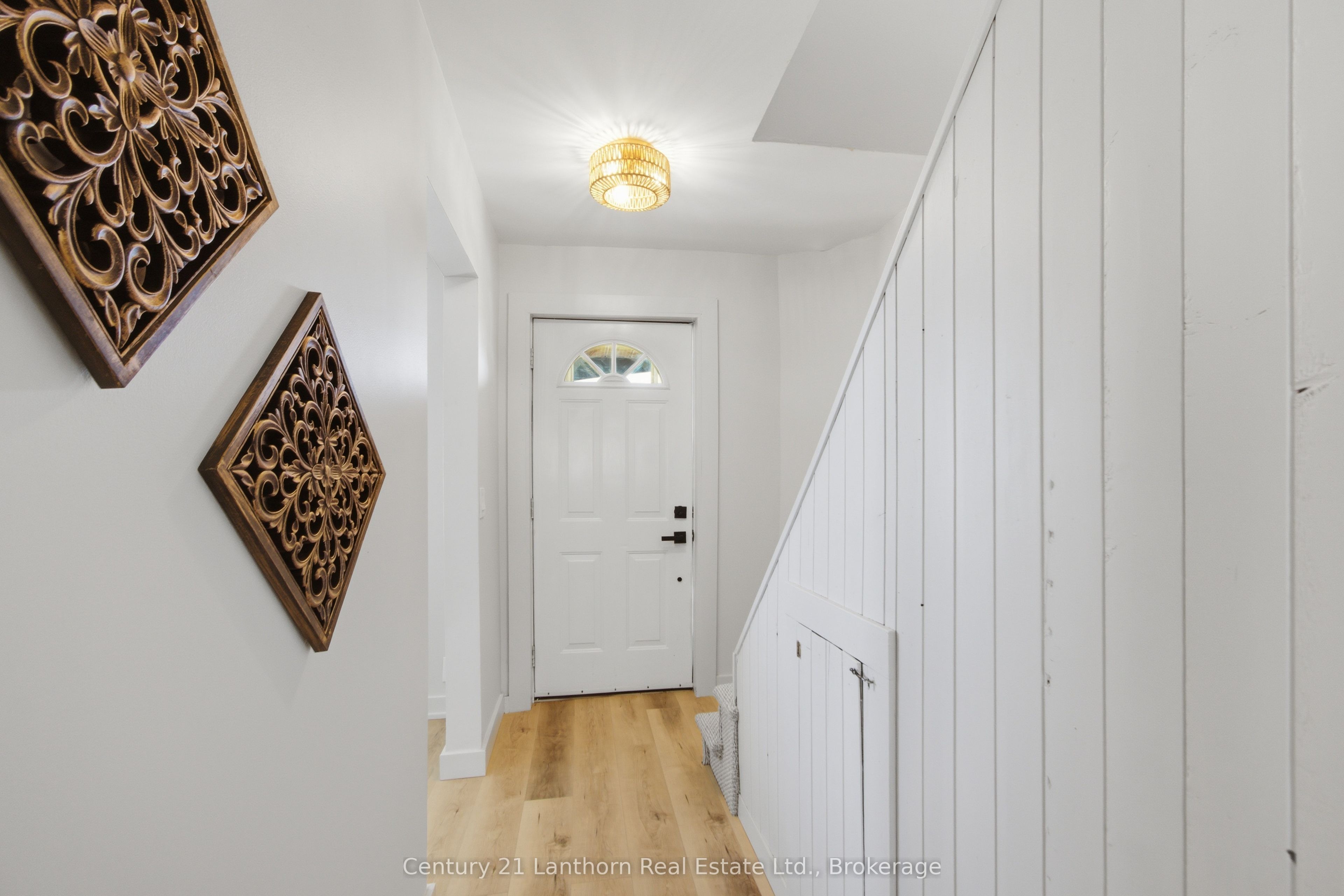 48 Wallbridge Crescent Property Photo 5