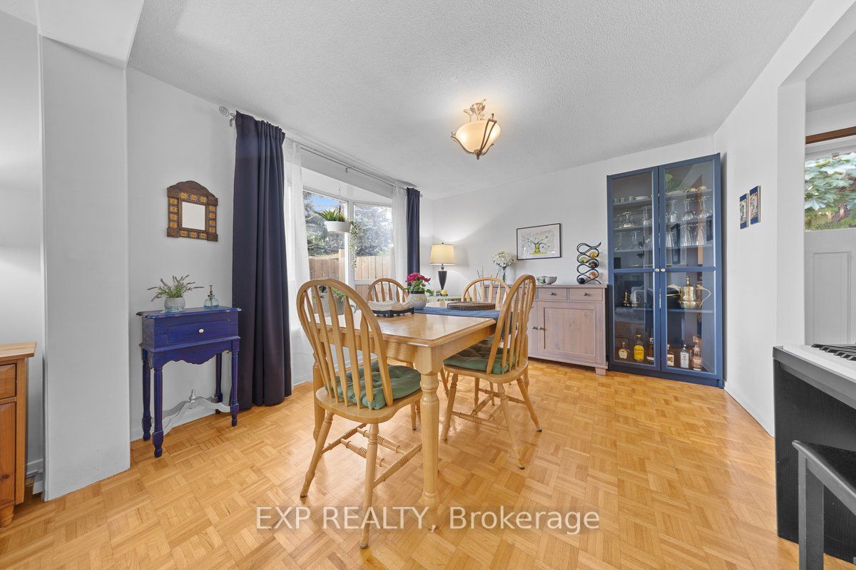 396 Hatfield Crescent Property Photo 9