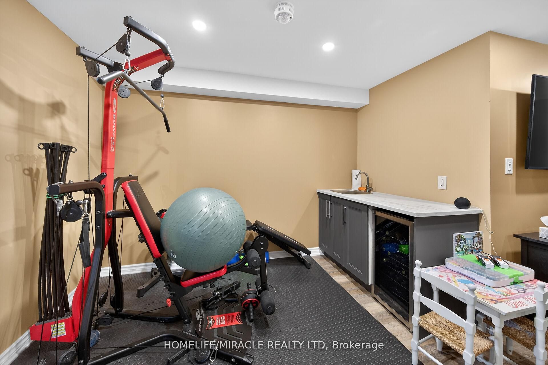 149 Kinsman Drive Property Photo 39