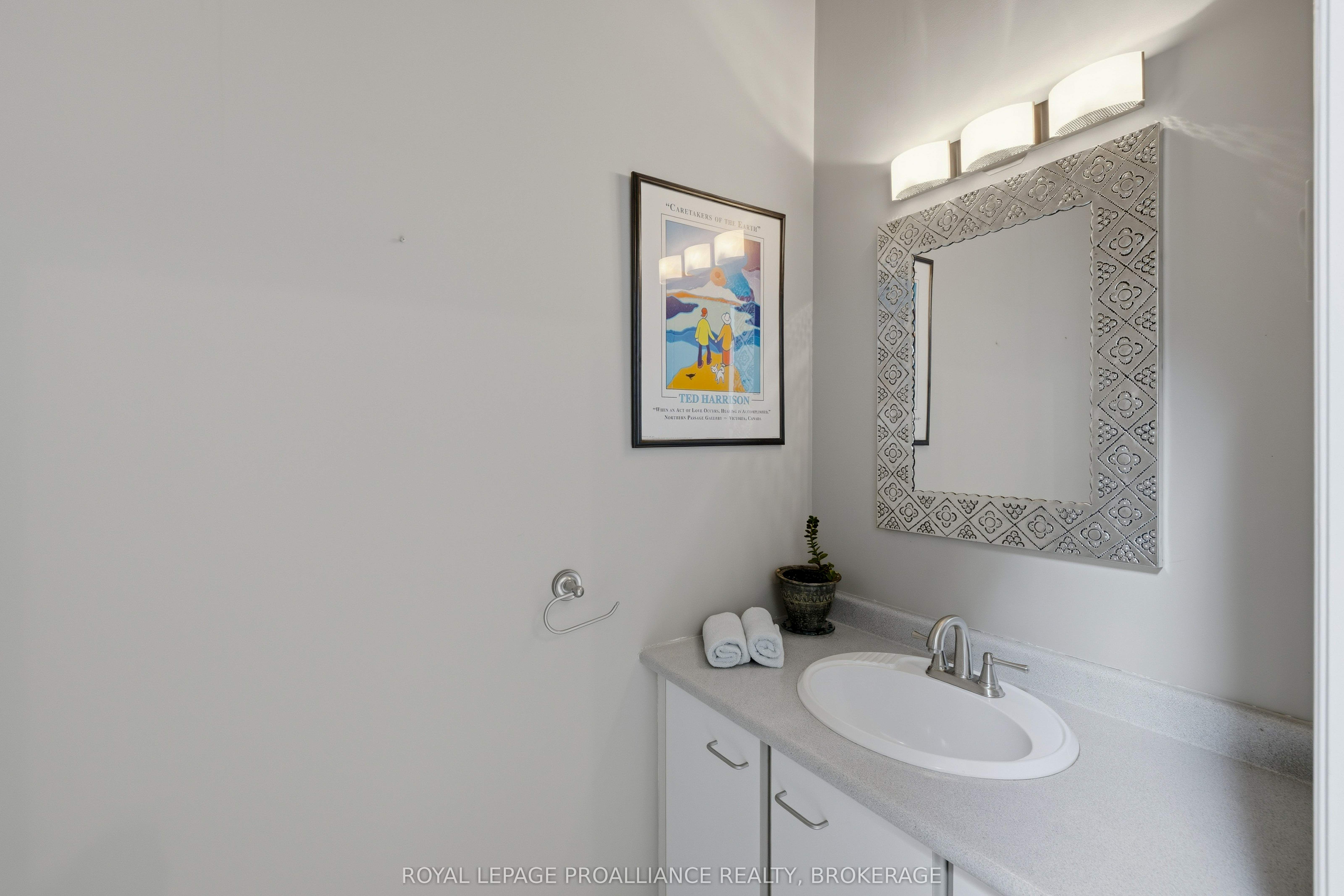 27 Riverside Drive Property Photo 4