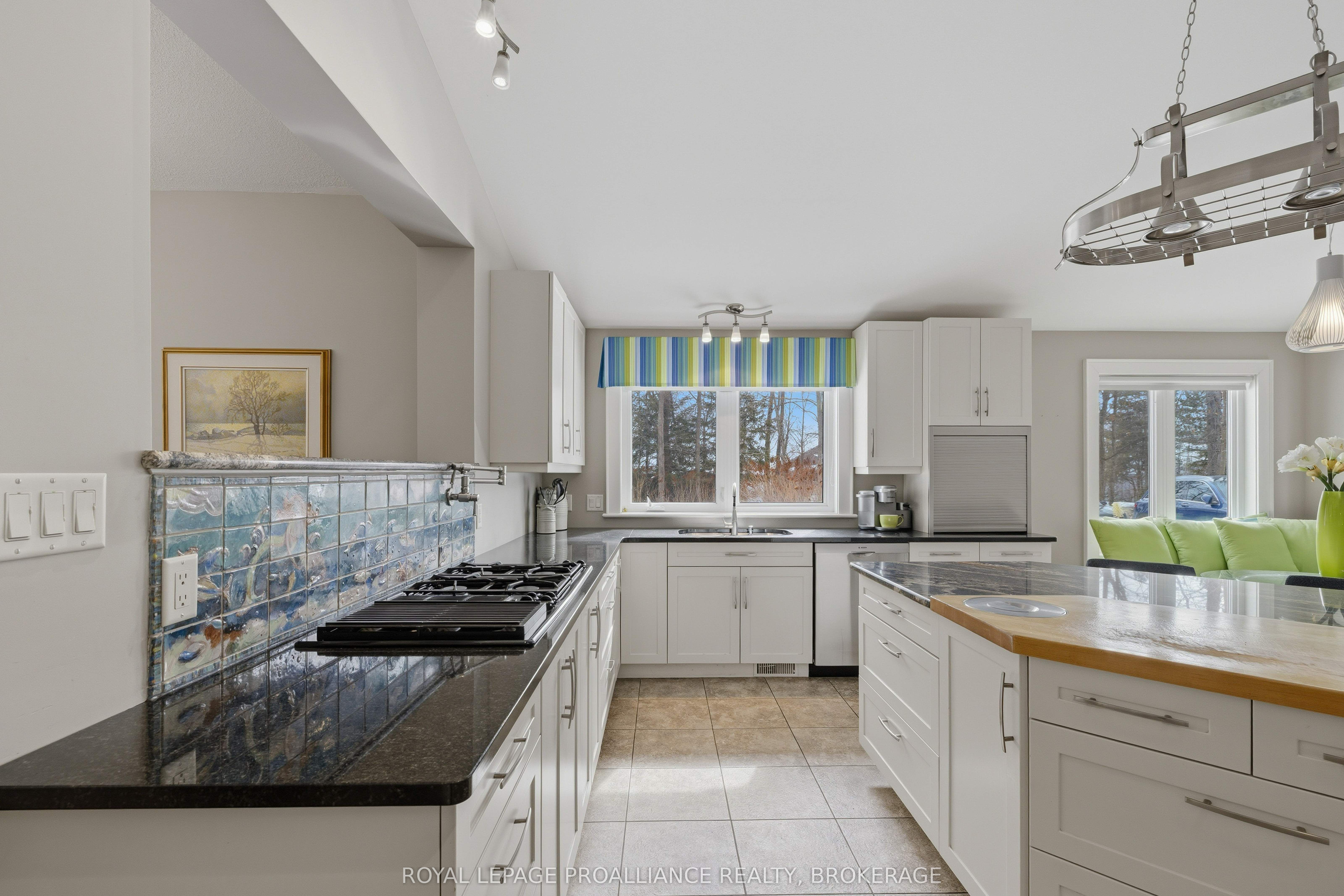 27 Riverside Drive Property Photo 12