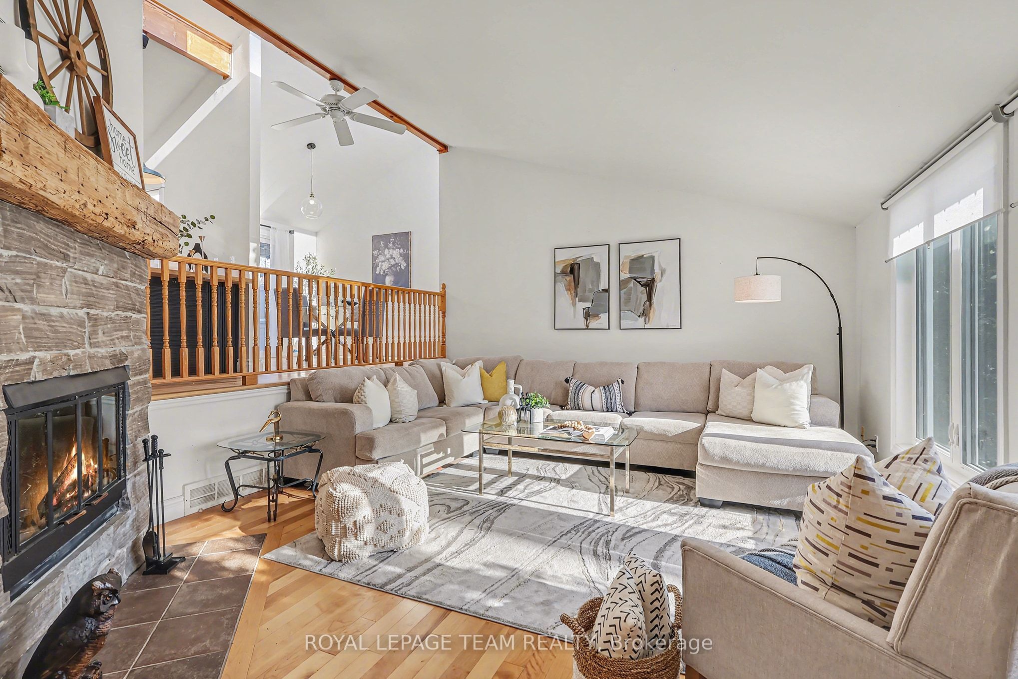 237 Queen West Street Property Photo 6