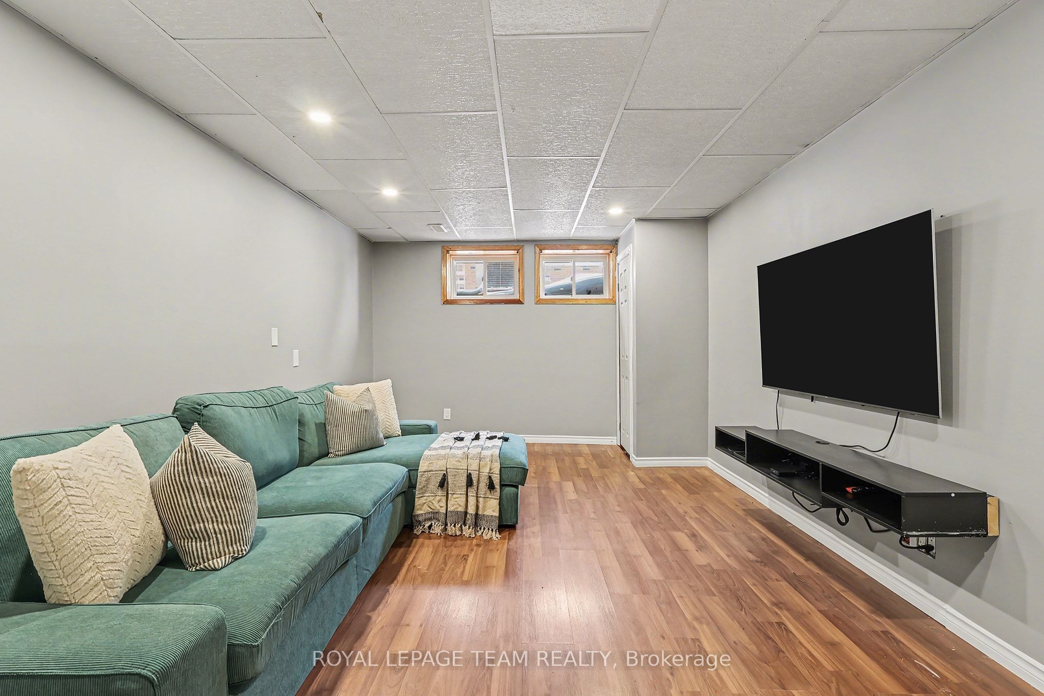 237 Queen West Street Property Photo 25