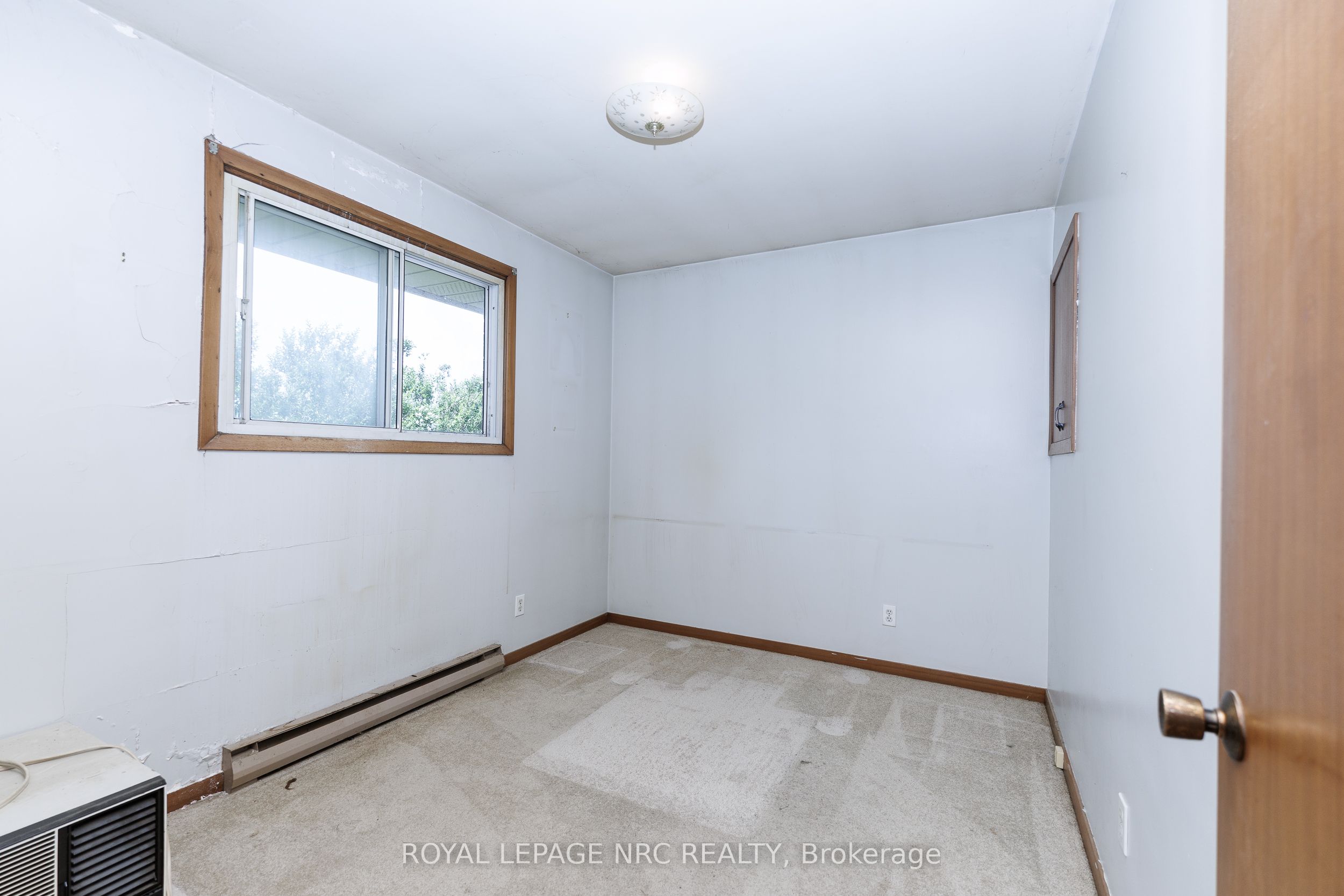 948 Line 3 Road Property Photo 23
