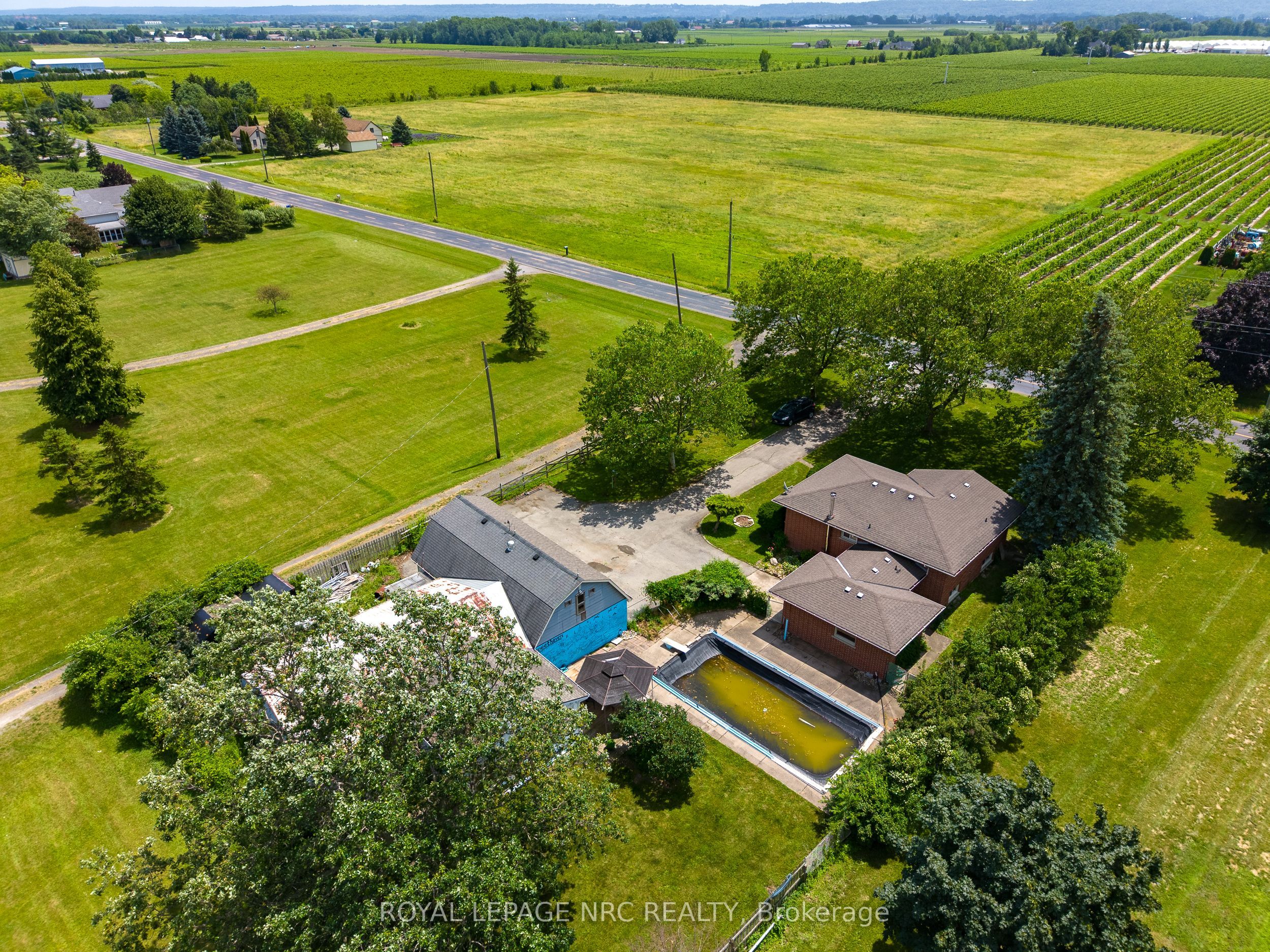948 Line 3 Road Property Photo 35