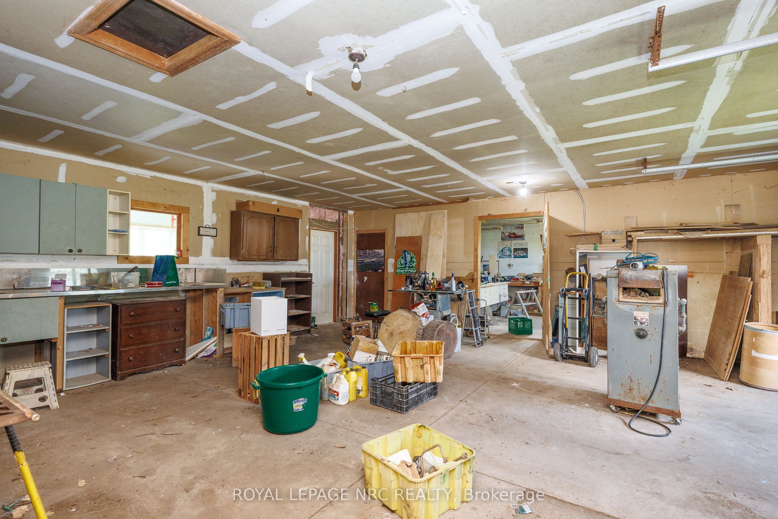 948 Line 3 Road Property Photo 42