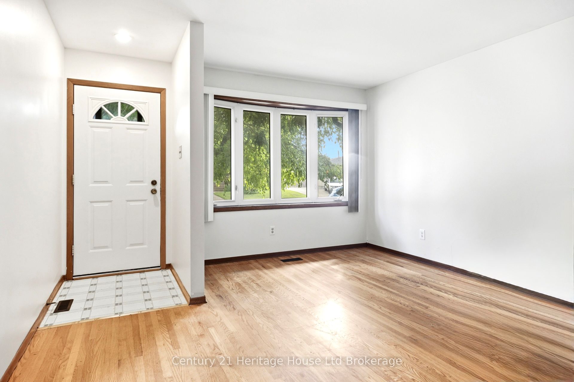 34 Dudley Crescent Property Photo 5