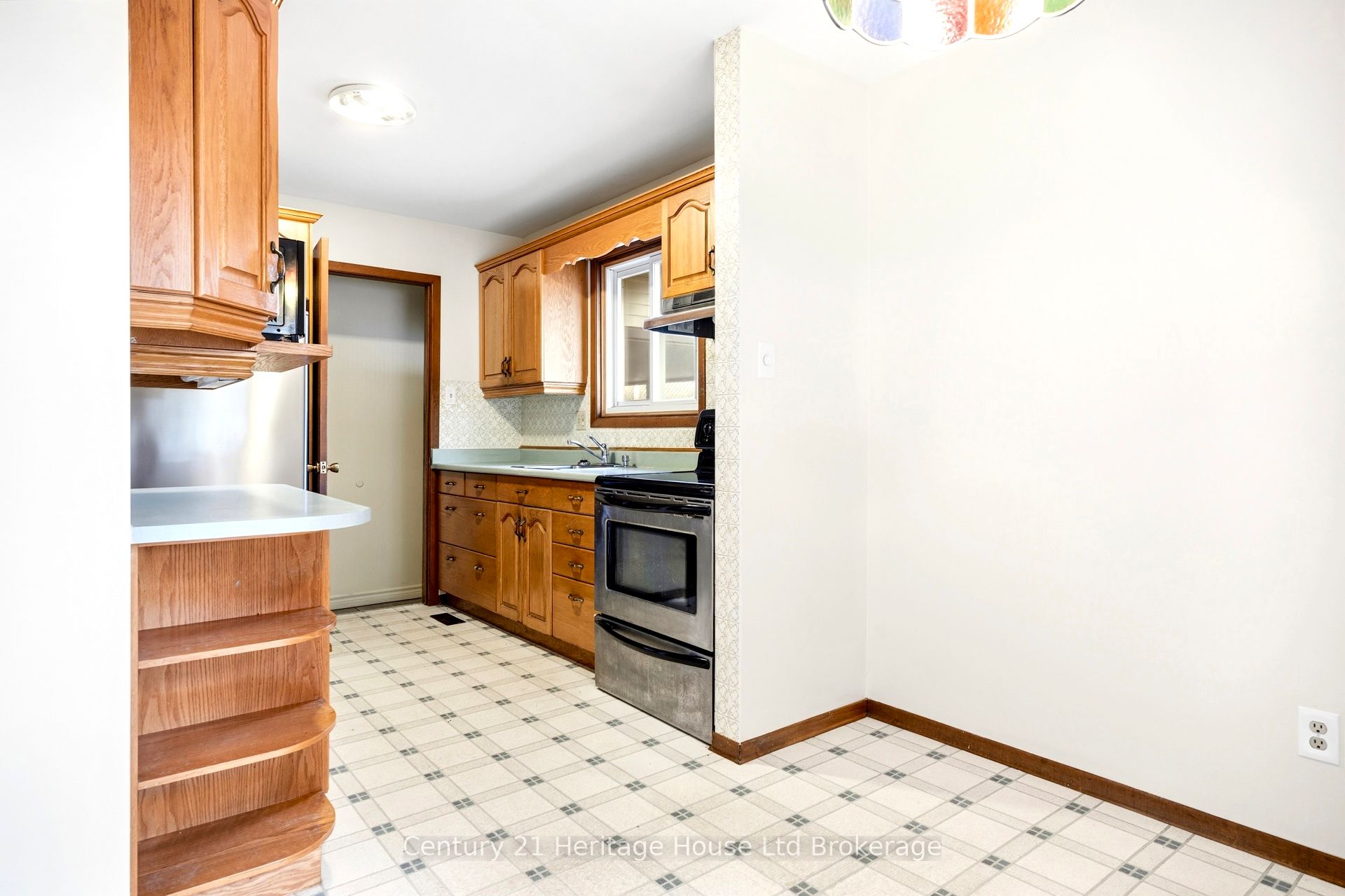 34 Dudley Crescent Property Photo 8