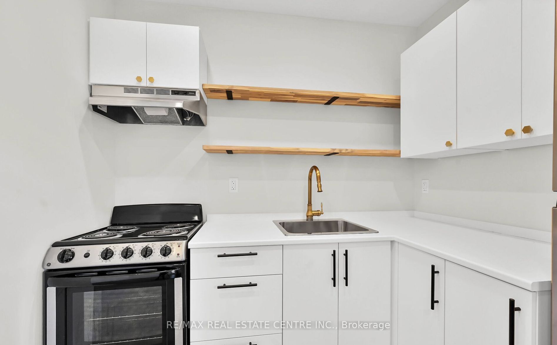 68 Kinrade Avenue Property Photo 4
