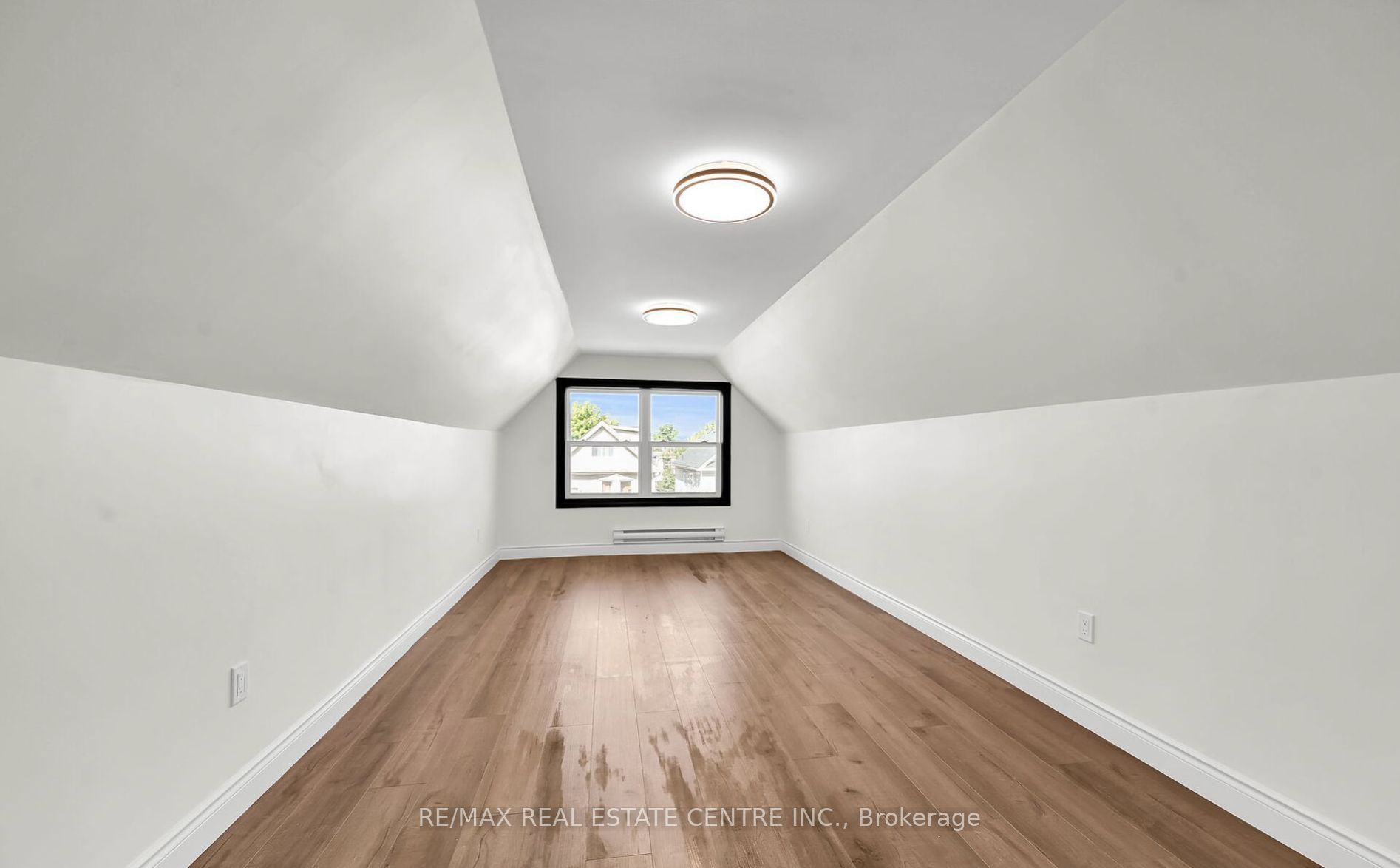 68 Kinrade Avenue Property Photo 10