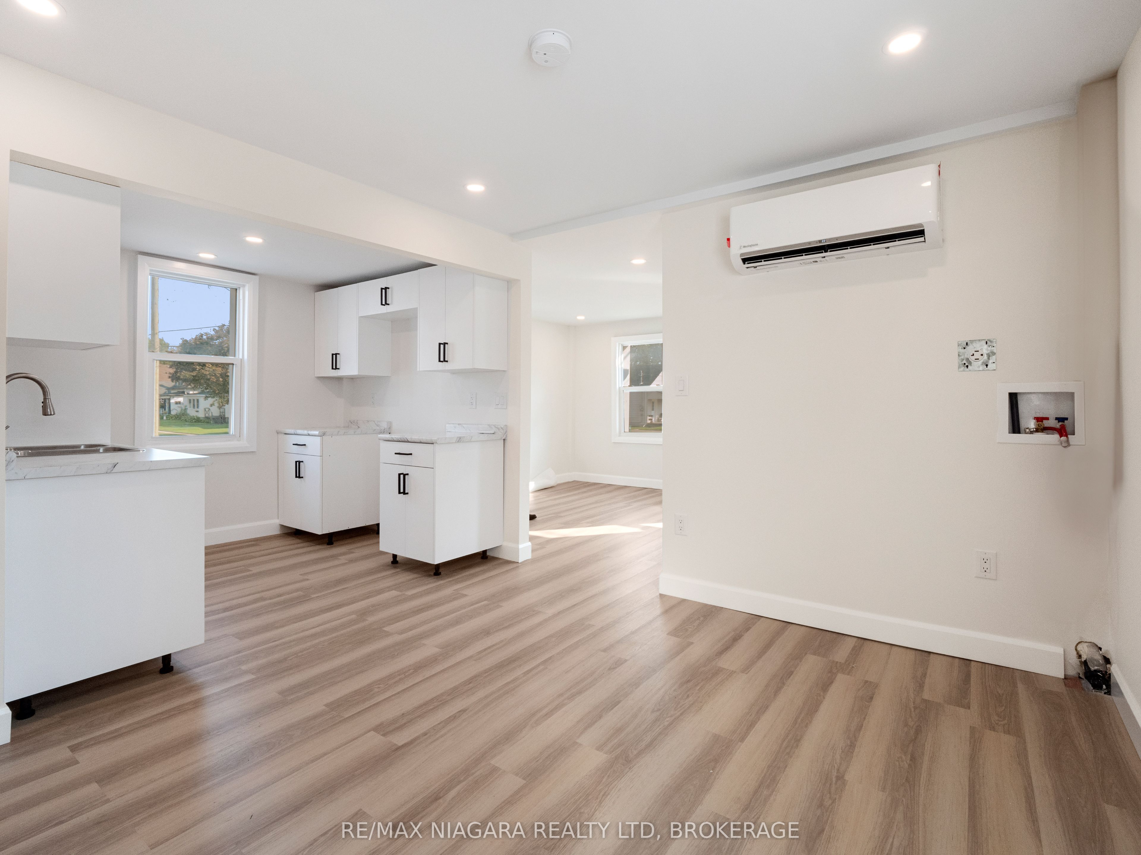 132 Waterloo Street 1 Property Photo 6