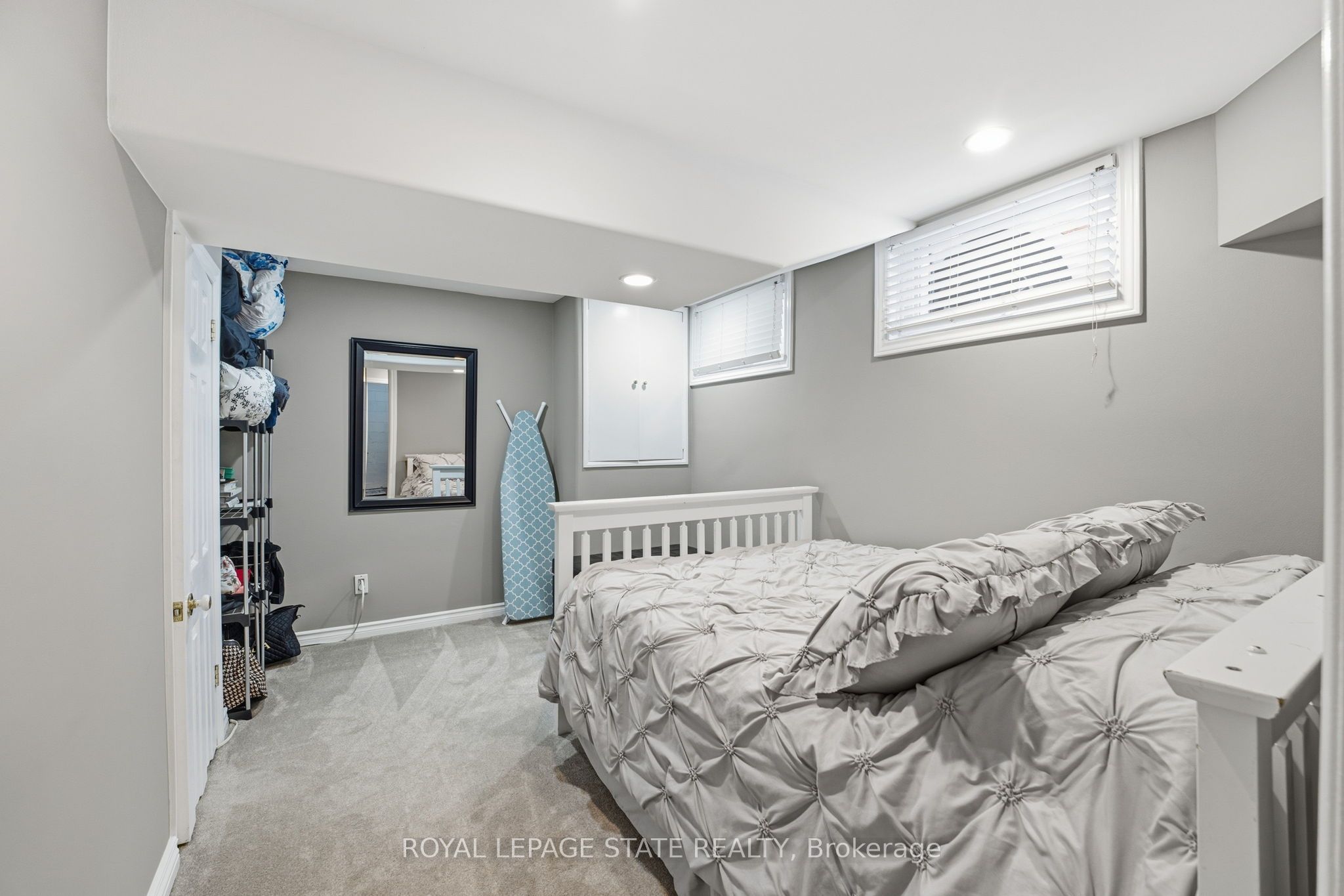473 Mohawk Road W Property Photo 21
