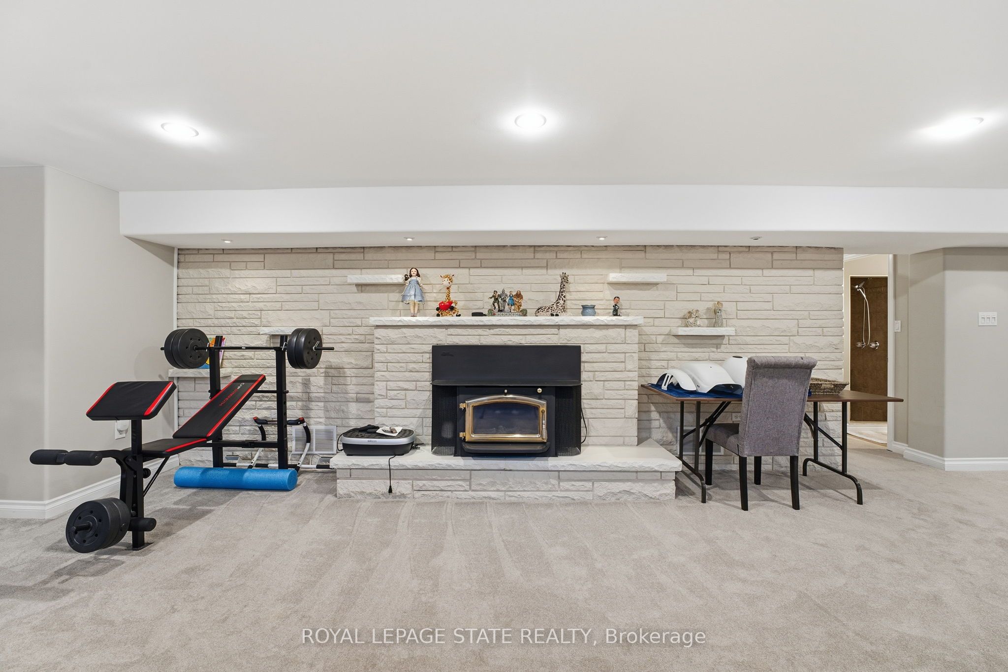 473 Mohawk Road W Property Photo 28