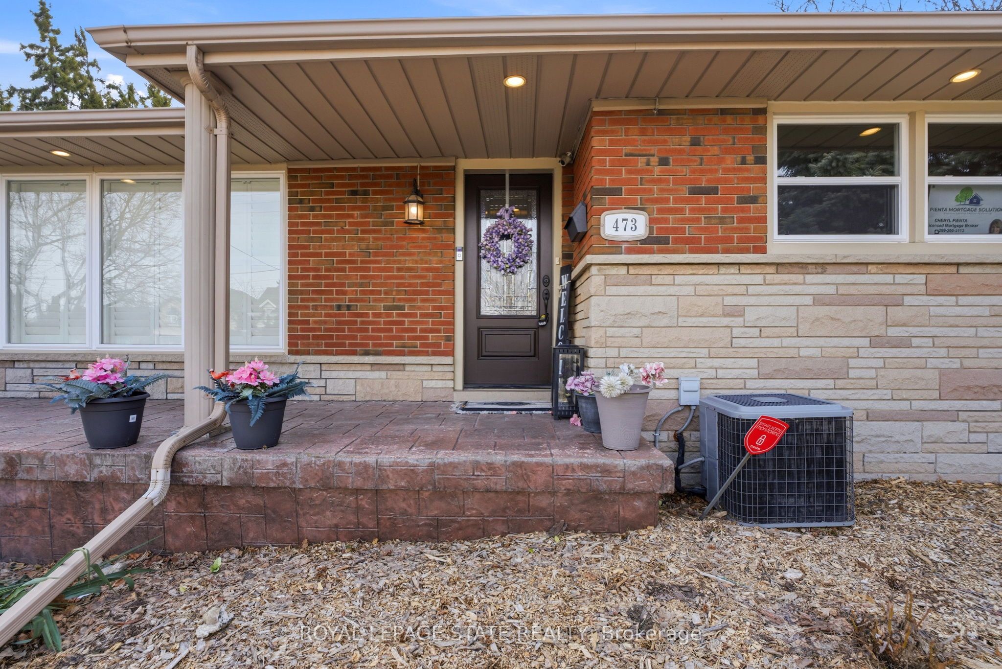 473 Mohawk Road W Property Photo 43