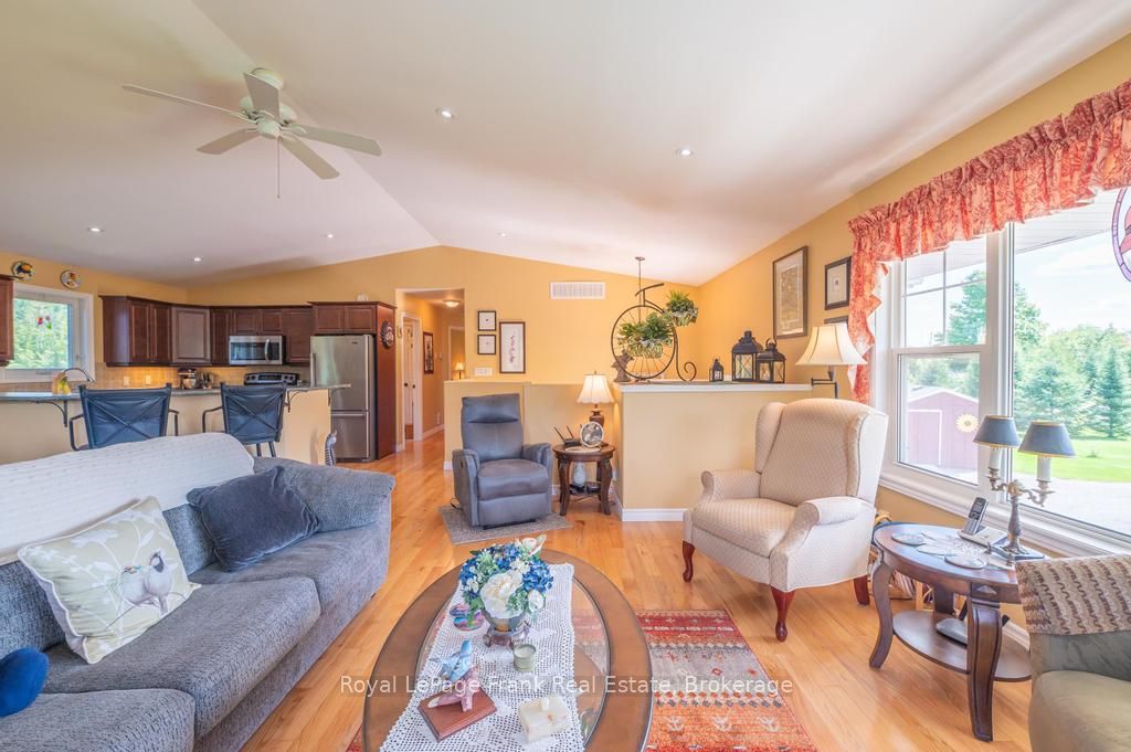 406 Lakehurst Circle Road Property Photo 17