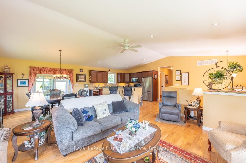 406 Lakehurst Circle Road Property Photo 18
