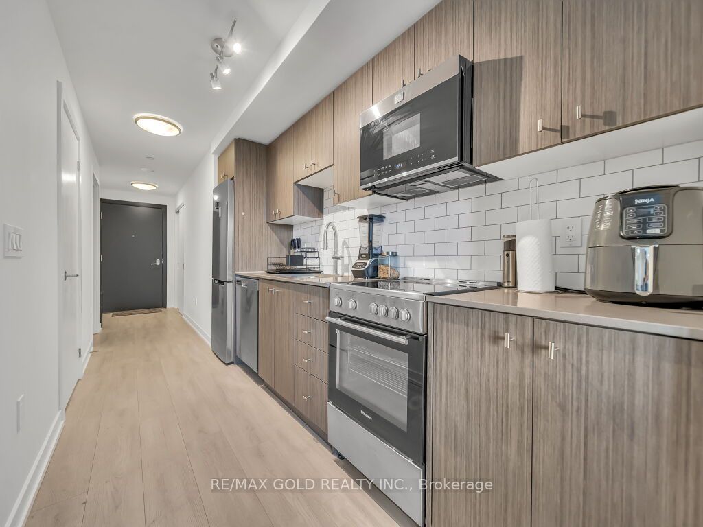5 Wellington Street 1405 Property Photo 25
