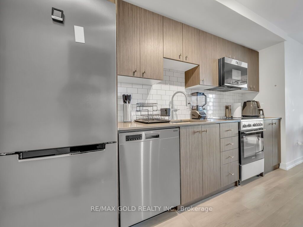 5 Wellington Street 1405 Property Photo 27