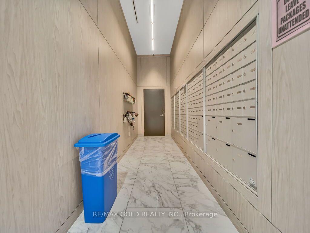 5 Wellington Street 1405 Property Photo 40