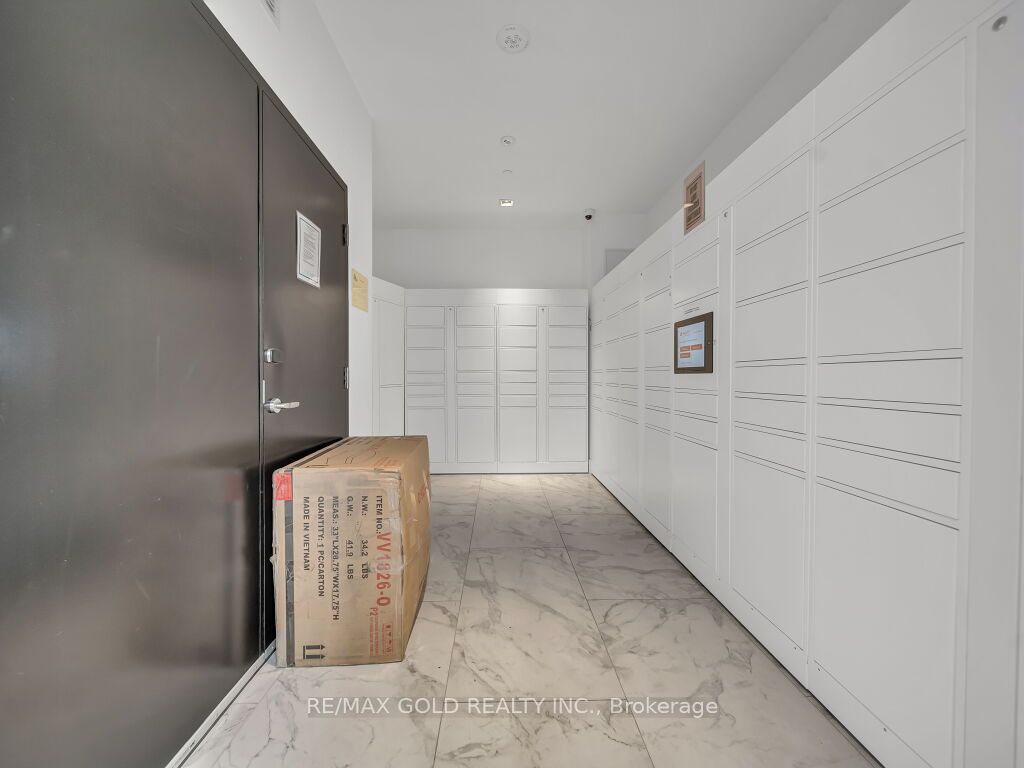 5 Wellington Street 1405 Property Photo 42