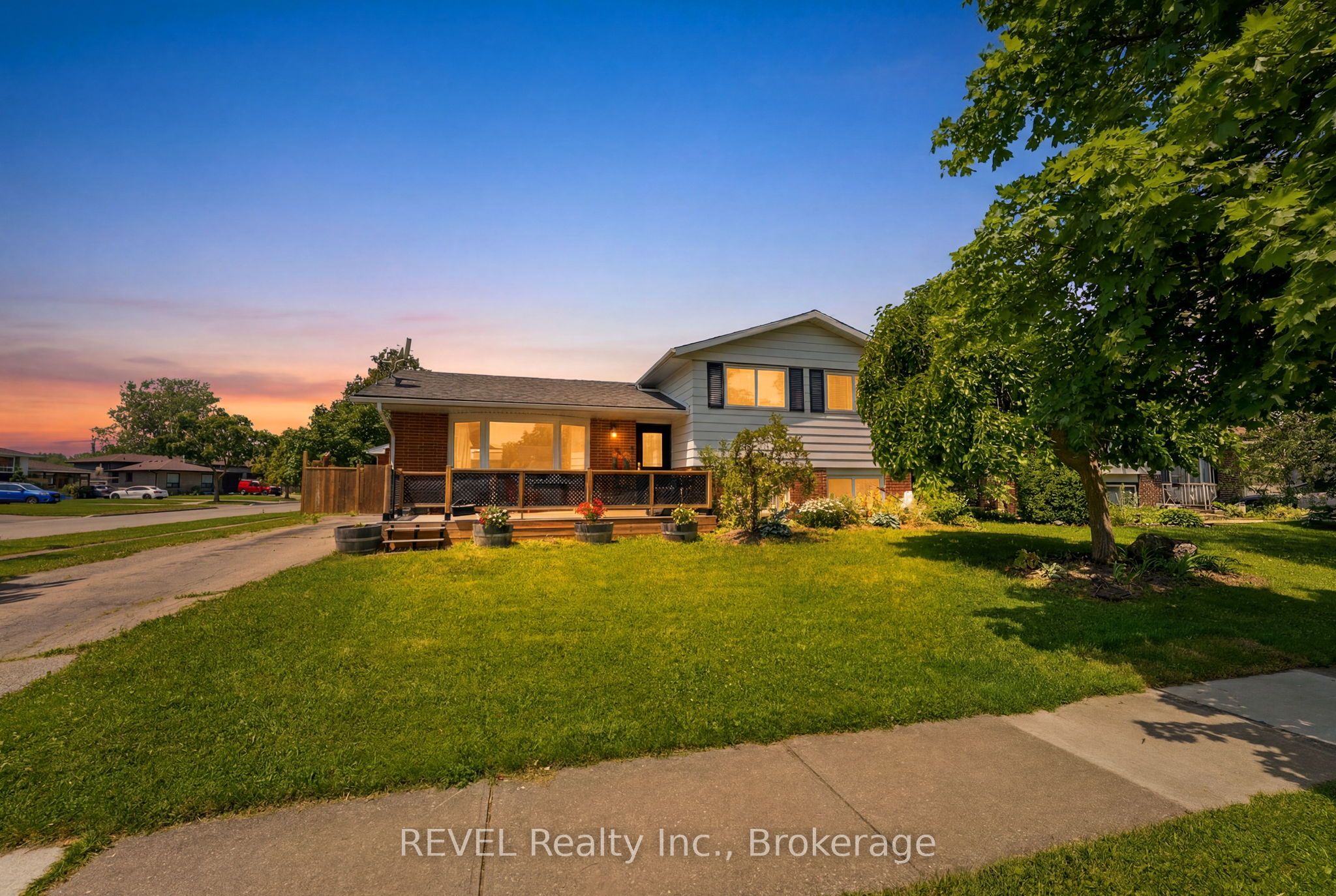 1 Idylwood Road Property Photo 1