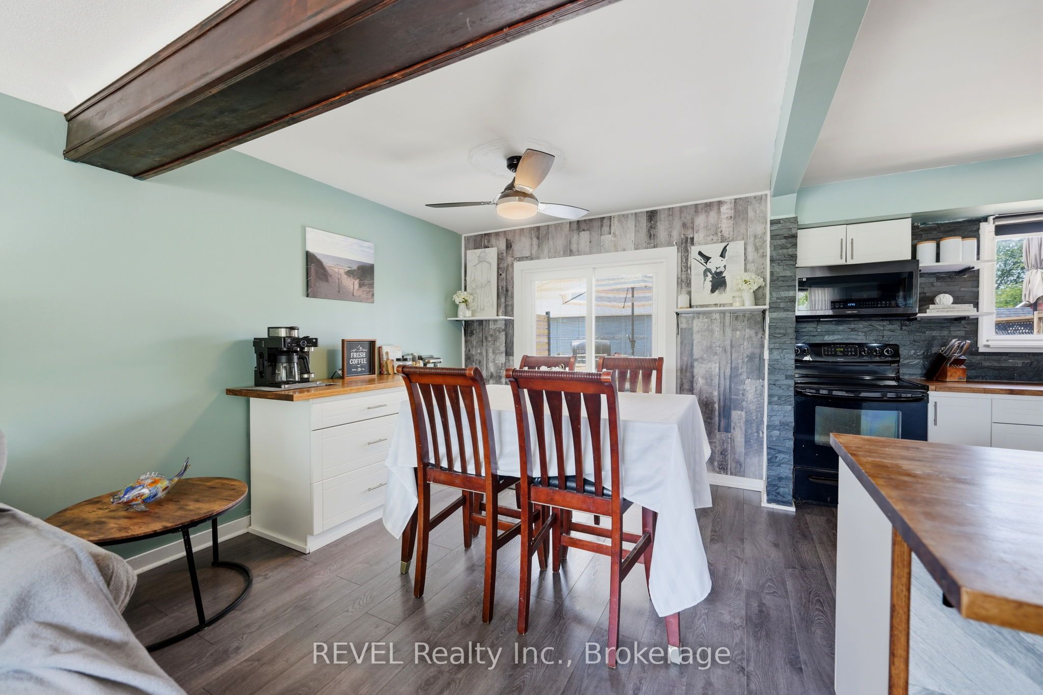 1 Idylwood Road Property Photo 6
