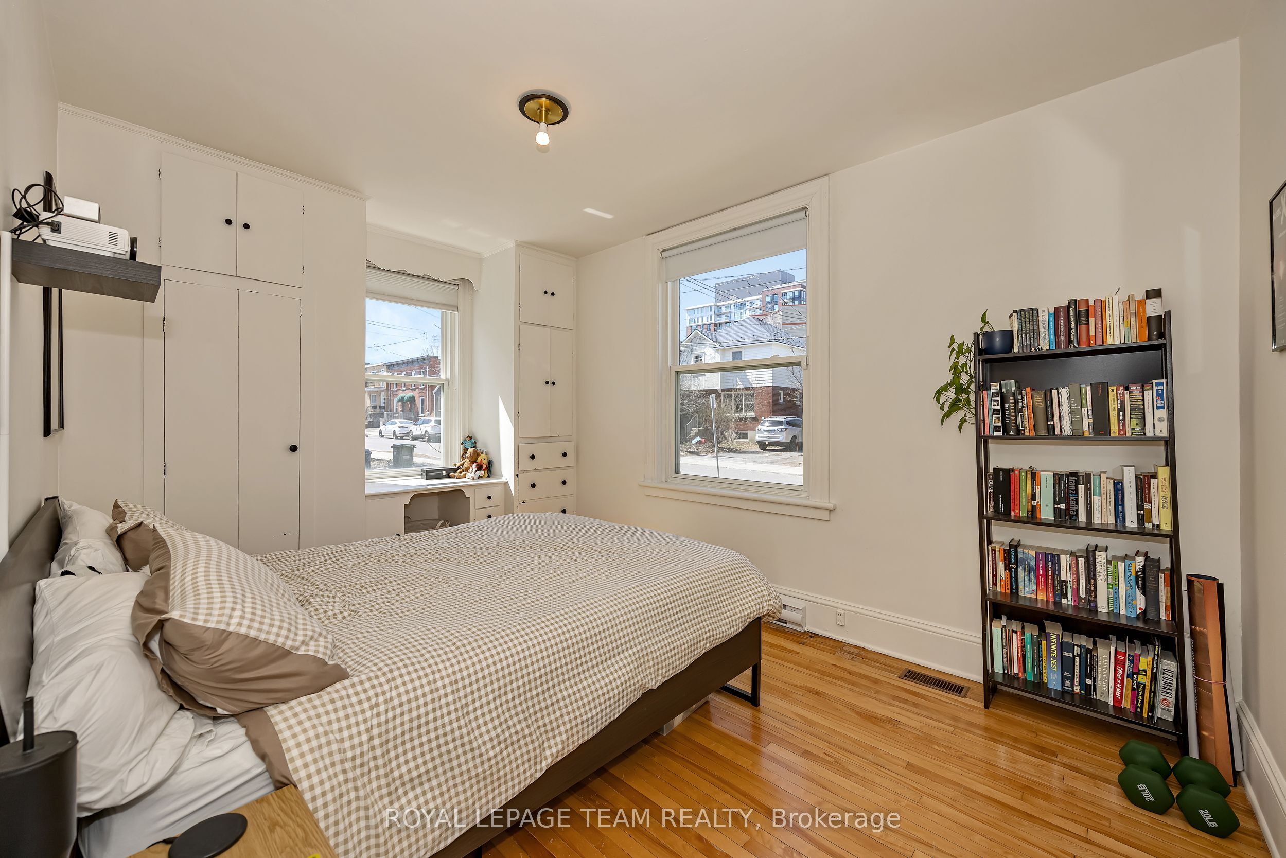11 Sherbrooke Avenue Property Photo 19