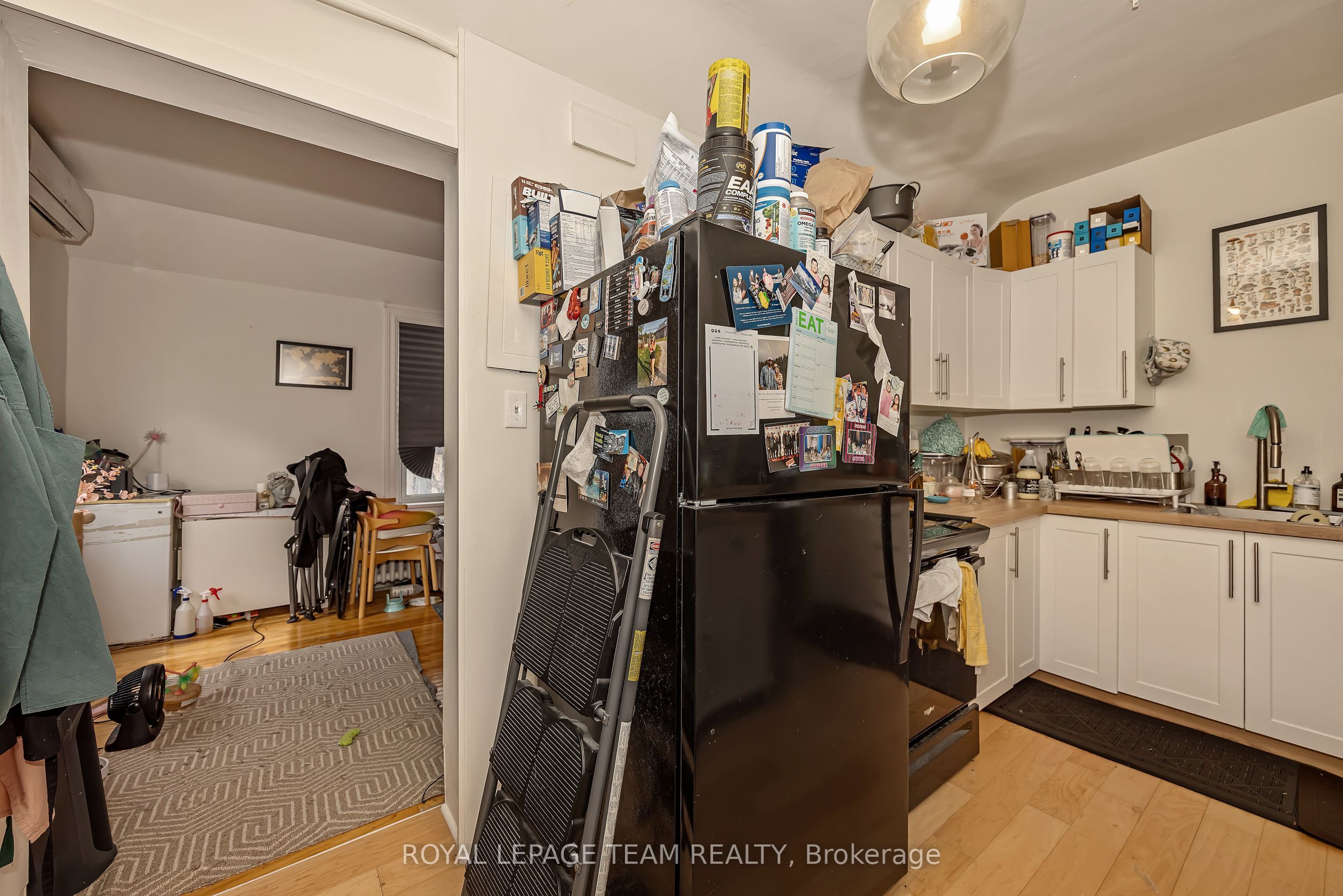 11 Sherbrooke Avenue Property Photo 37