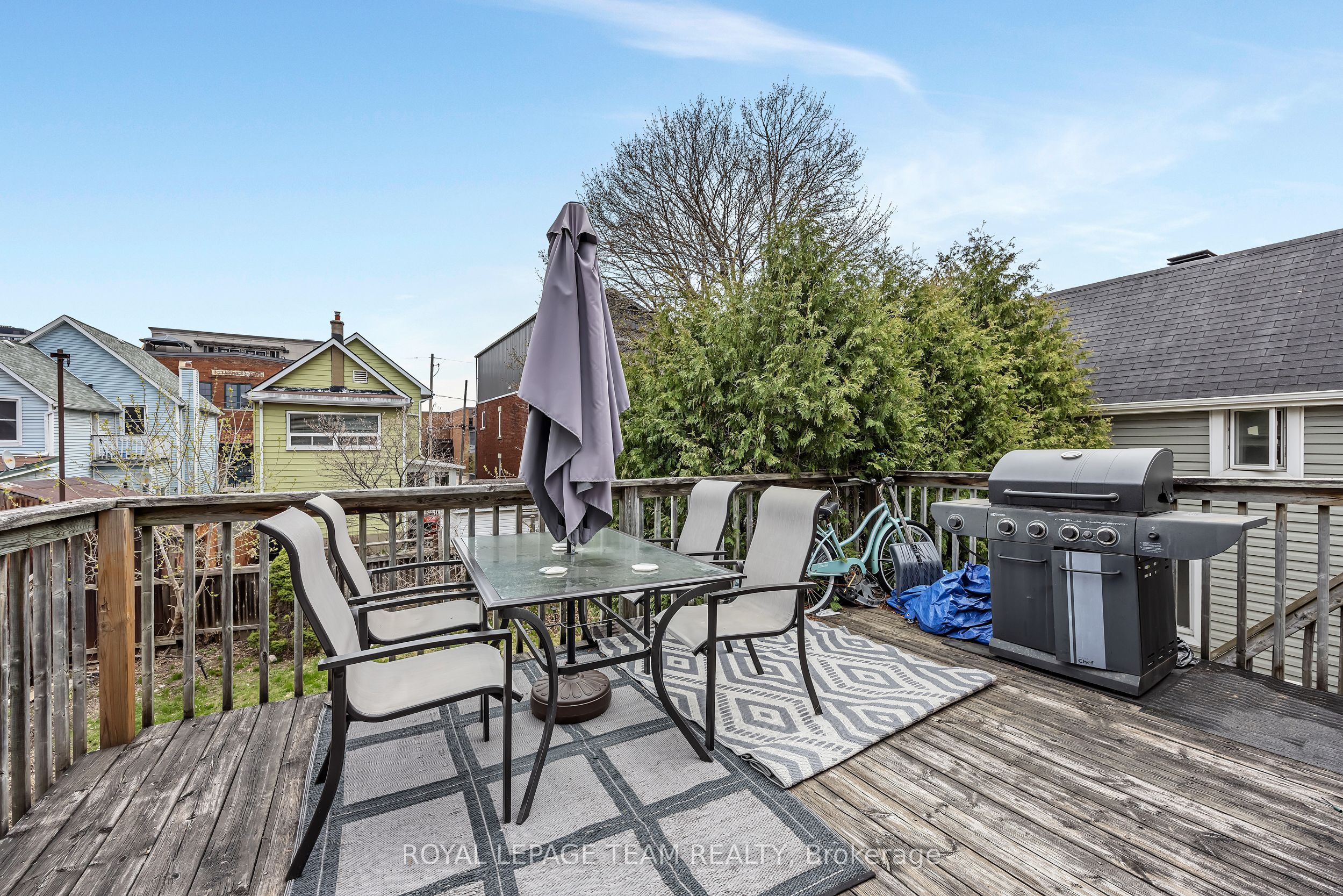 11 Sherbrooke Avenue Property Photo 46