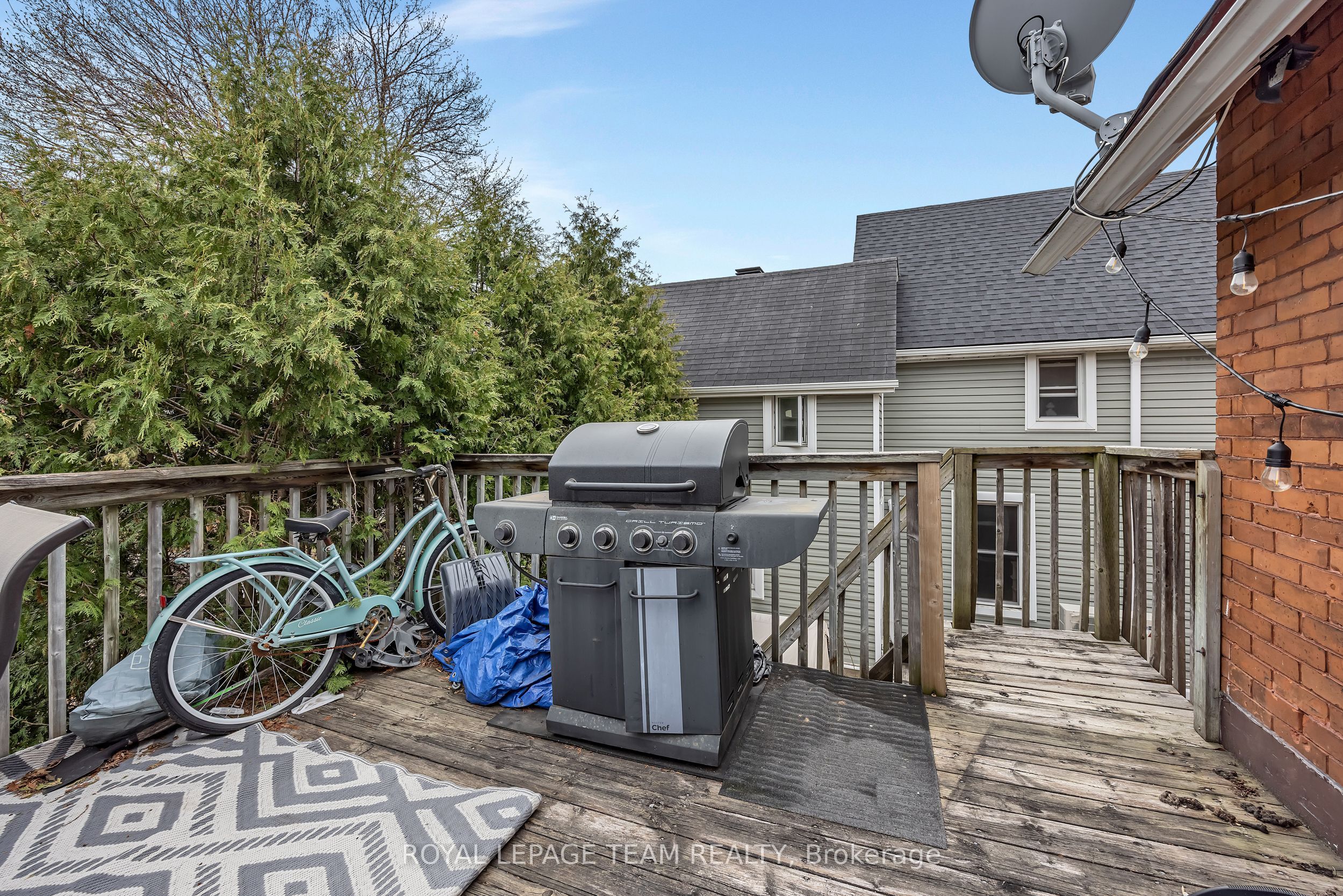 11 Sherbrooke Avenue Property Photo 47