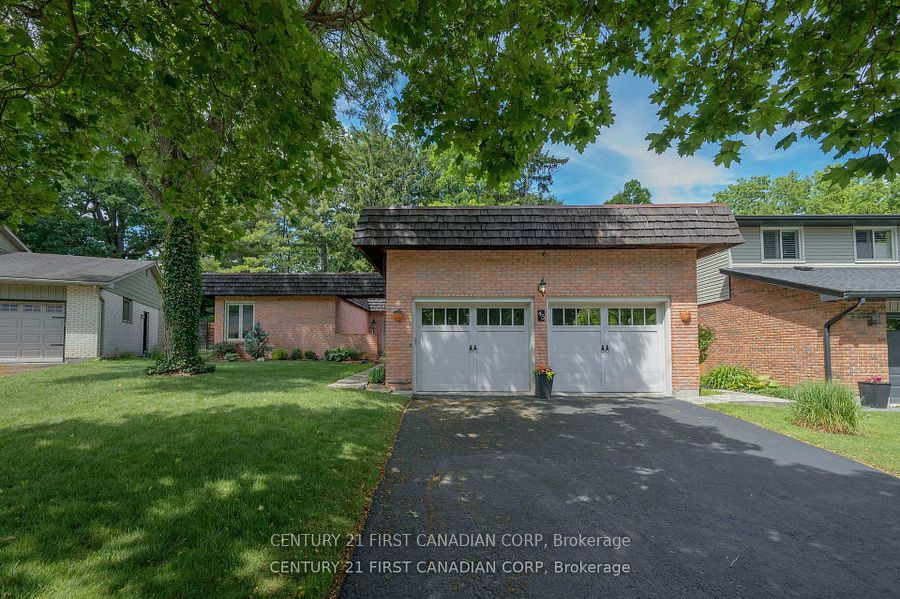 43 Compton Crescent Property Photo 2