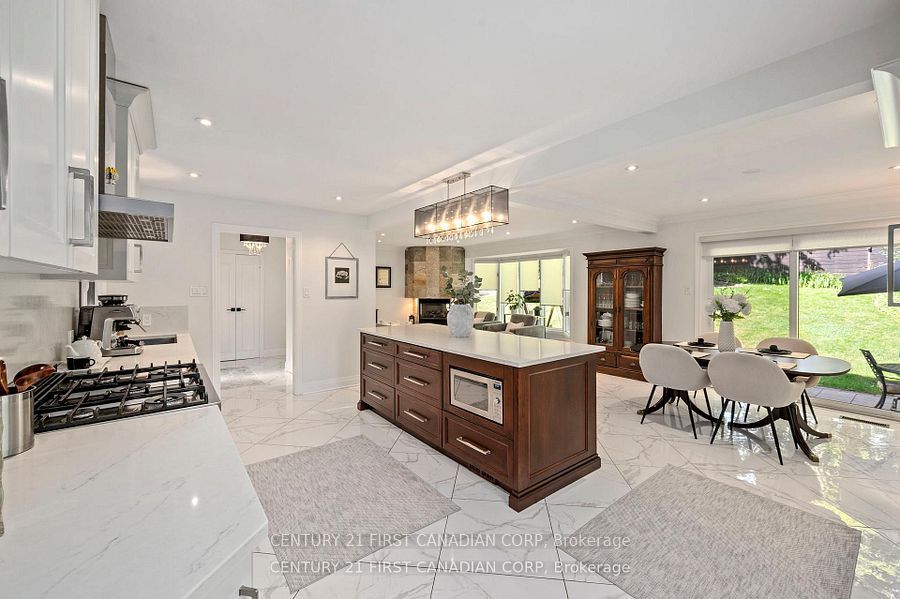 43 Compton Crescent Property Photo 5