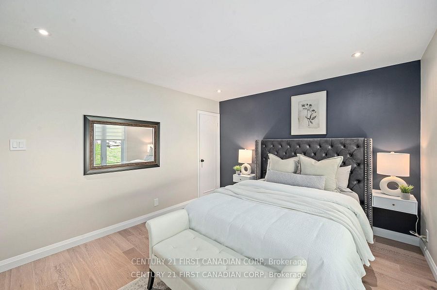 43 Compton Crescent Property Photo 14