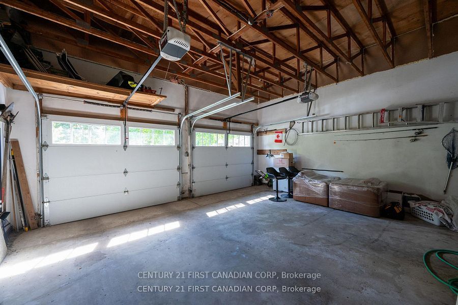 43 Compton Crescent Property Photo 36