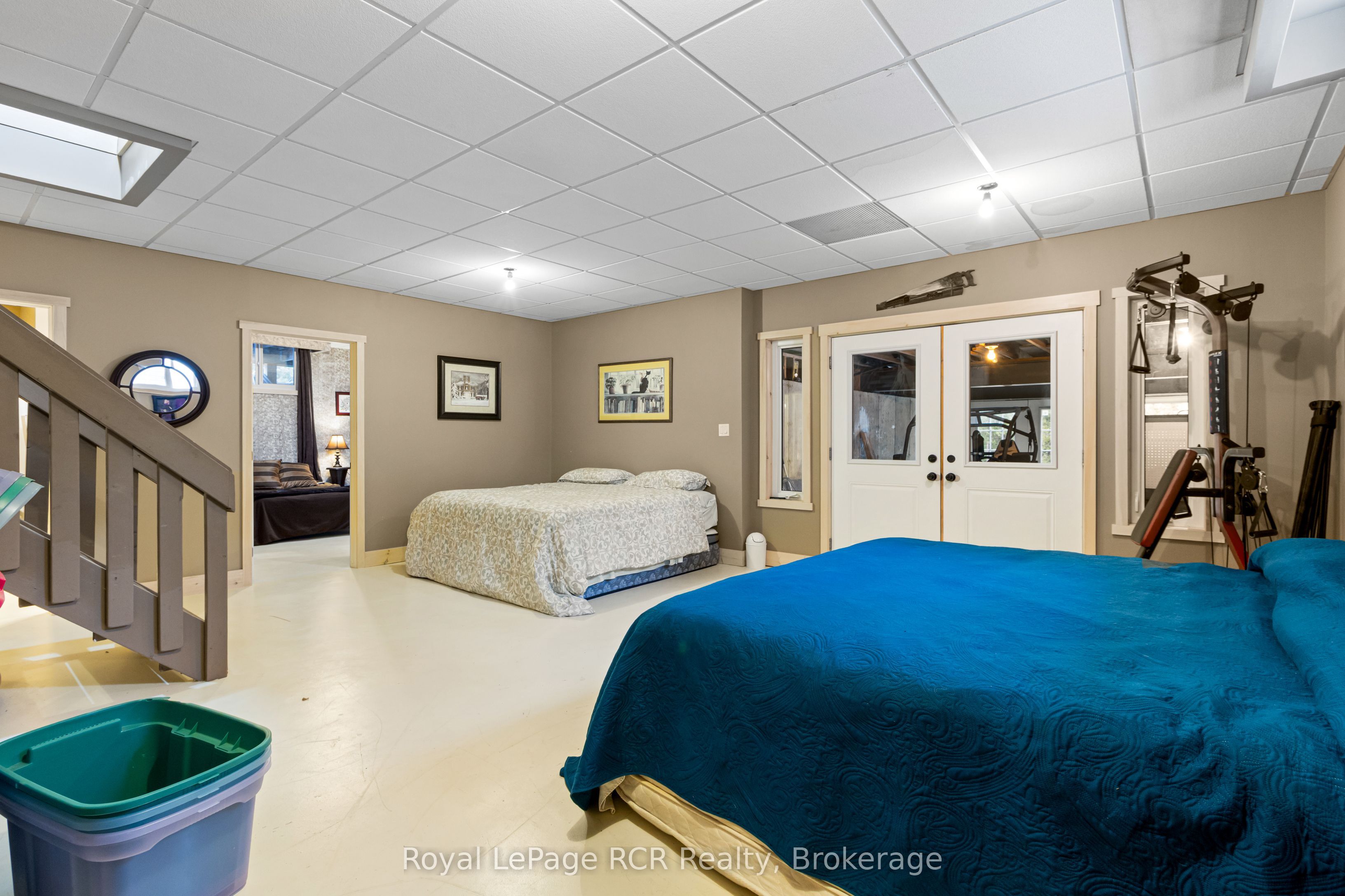19 Redgate Road E Property Photo 26