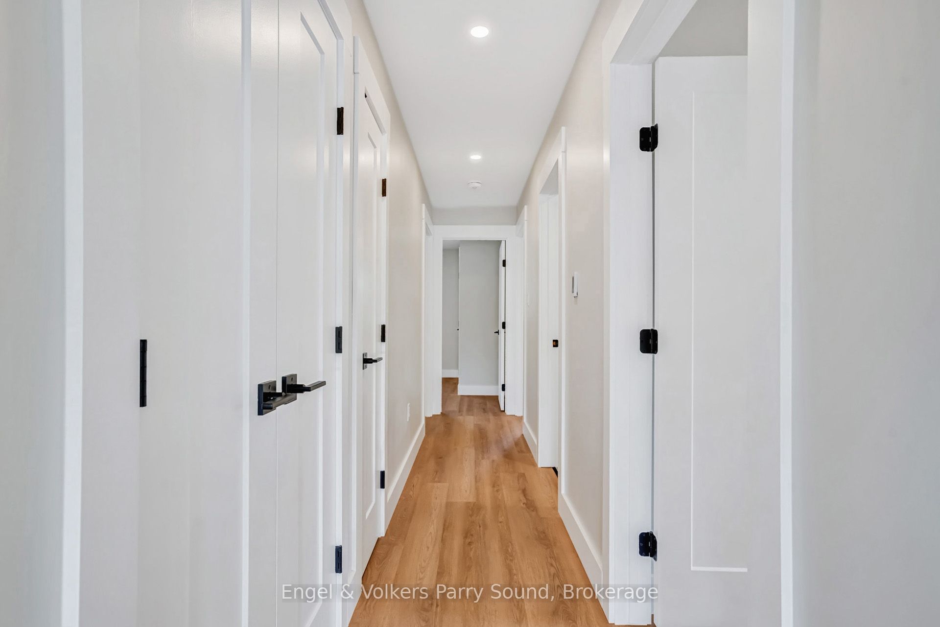 46 Forest Street Property Photo 11